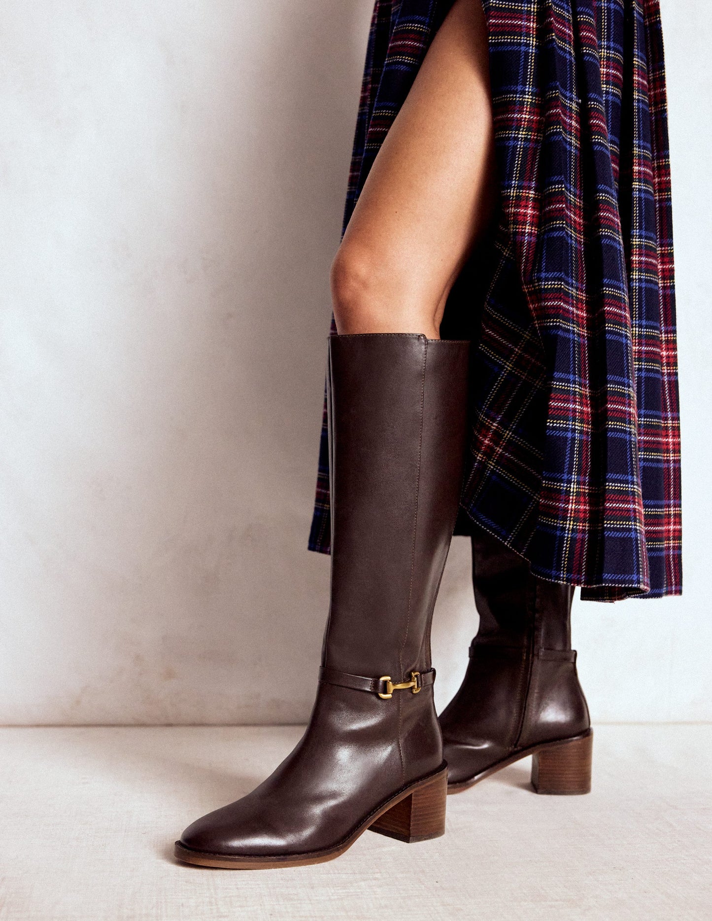 Iris Snaffle Heel Boot-Chocolate