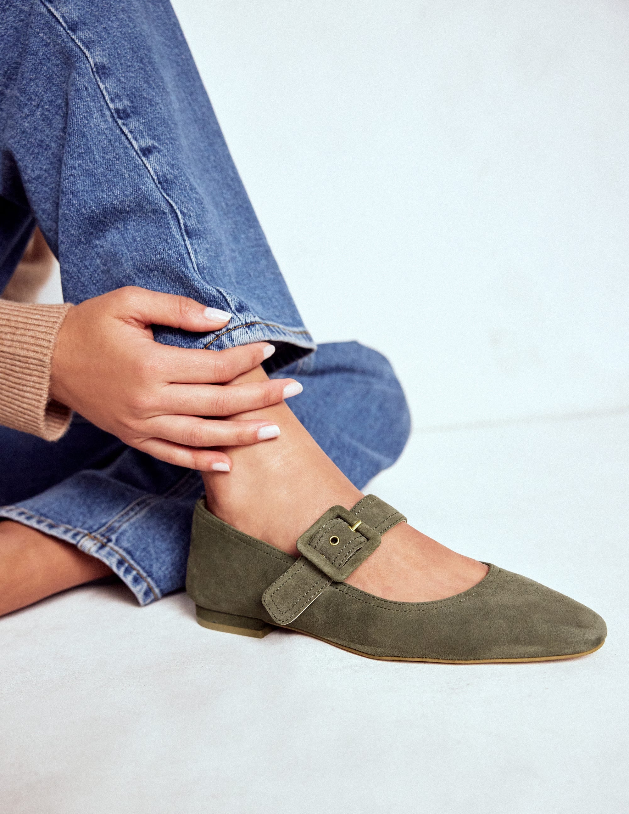 Vic Chisel Toe Mary Janes-Deep Olive | Boden USA