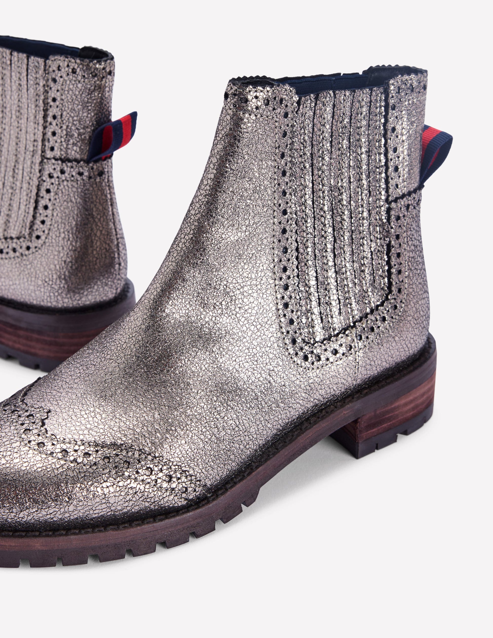 Brogue Detail Chelsea Boots-Silver-4
