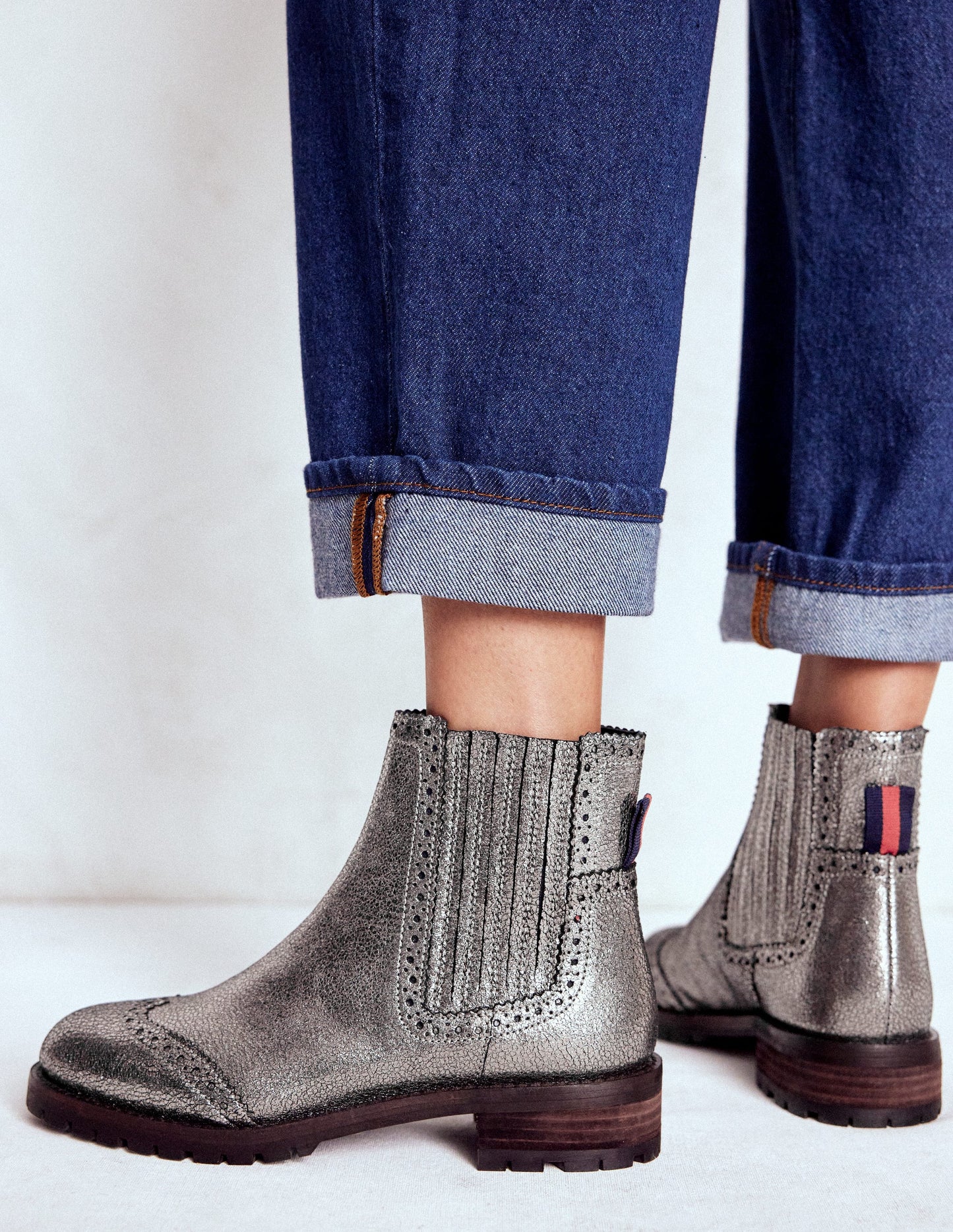 Brogue Detail Chelsea Boots-Silver