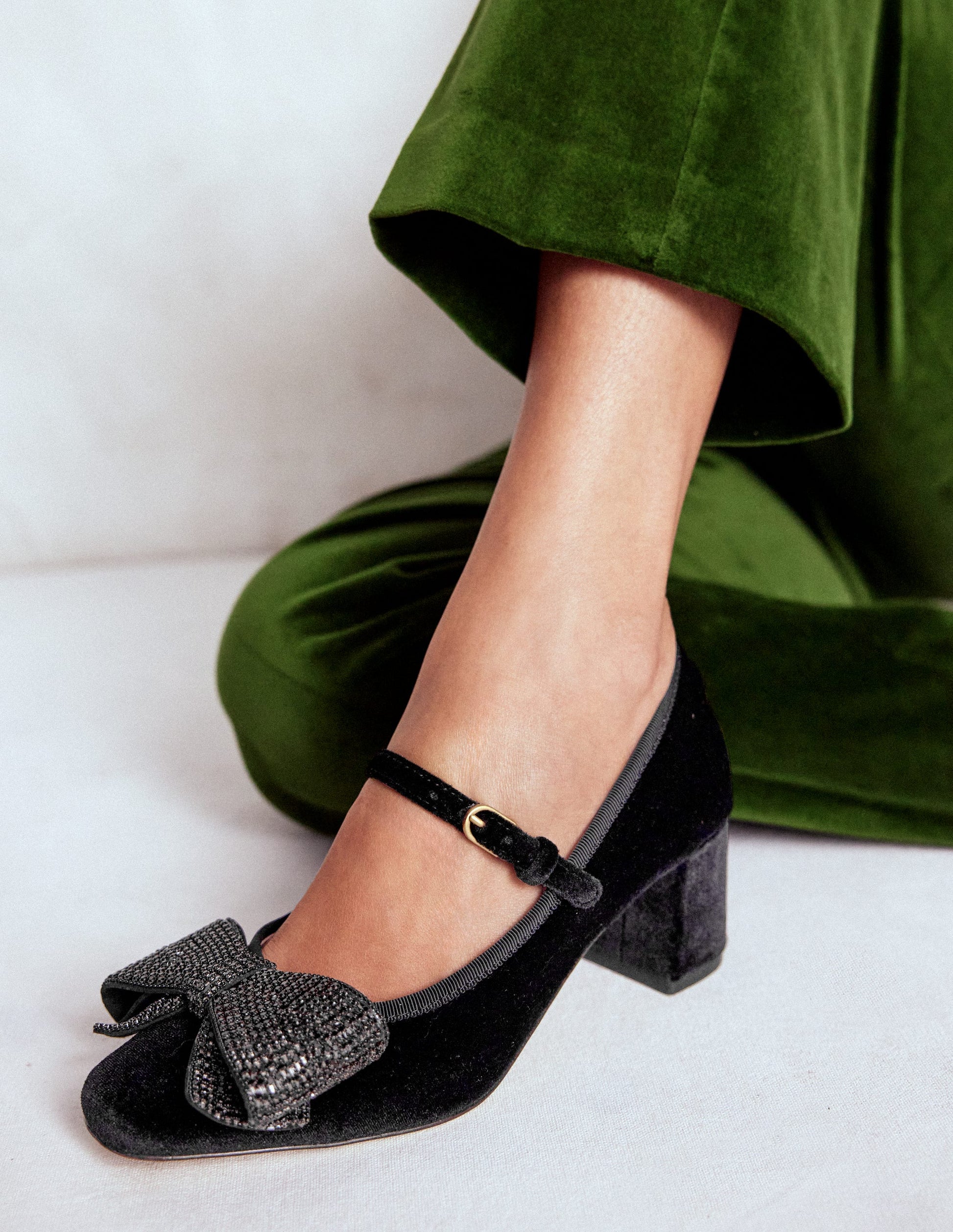 Embellished Bow Block Heels-Black-2
