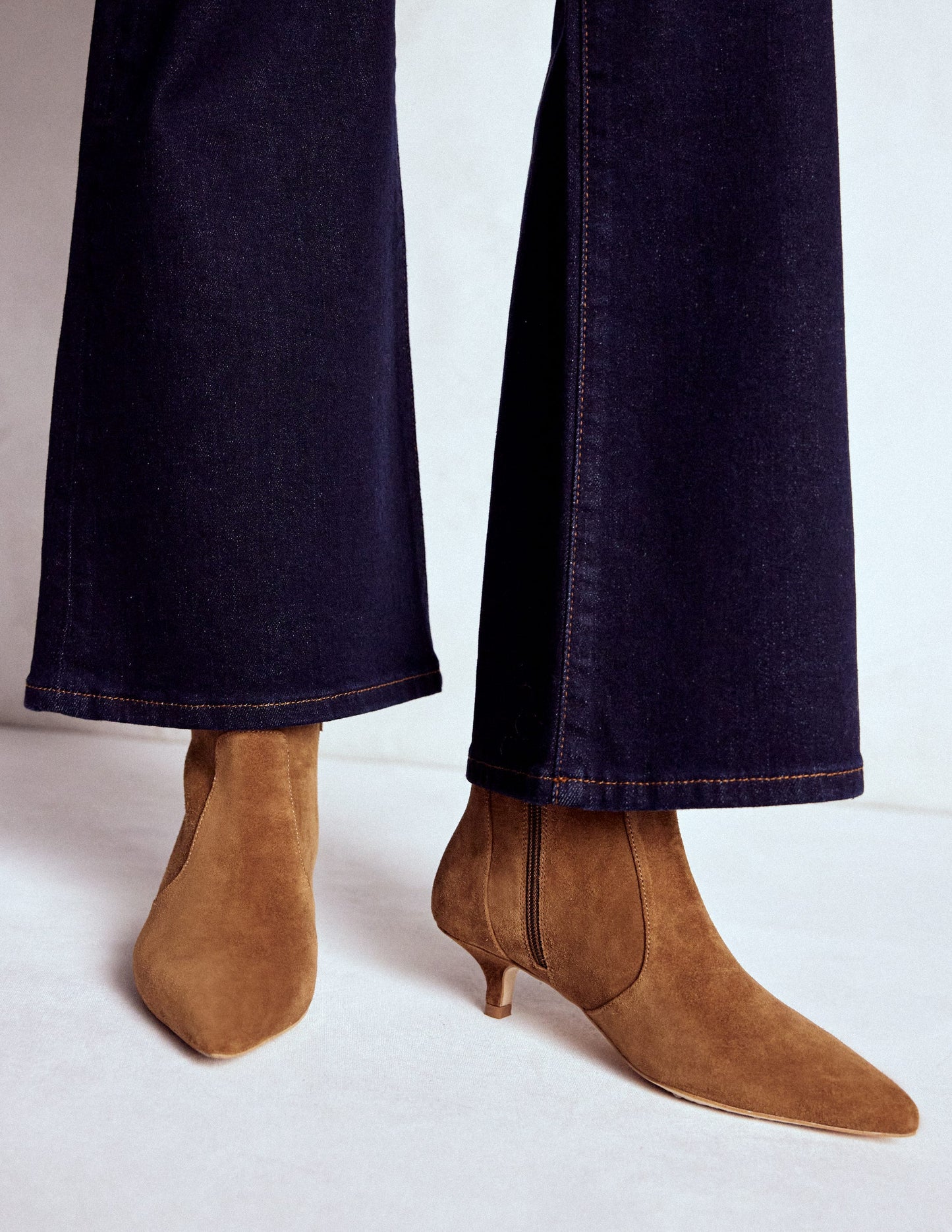 Kitten Heel Ankle Boot-Cognac