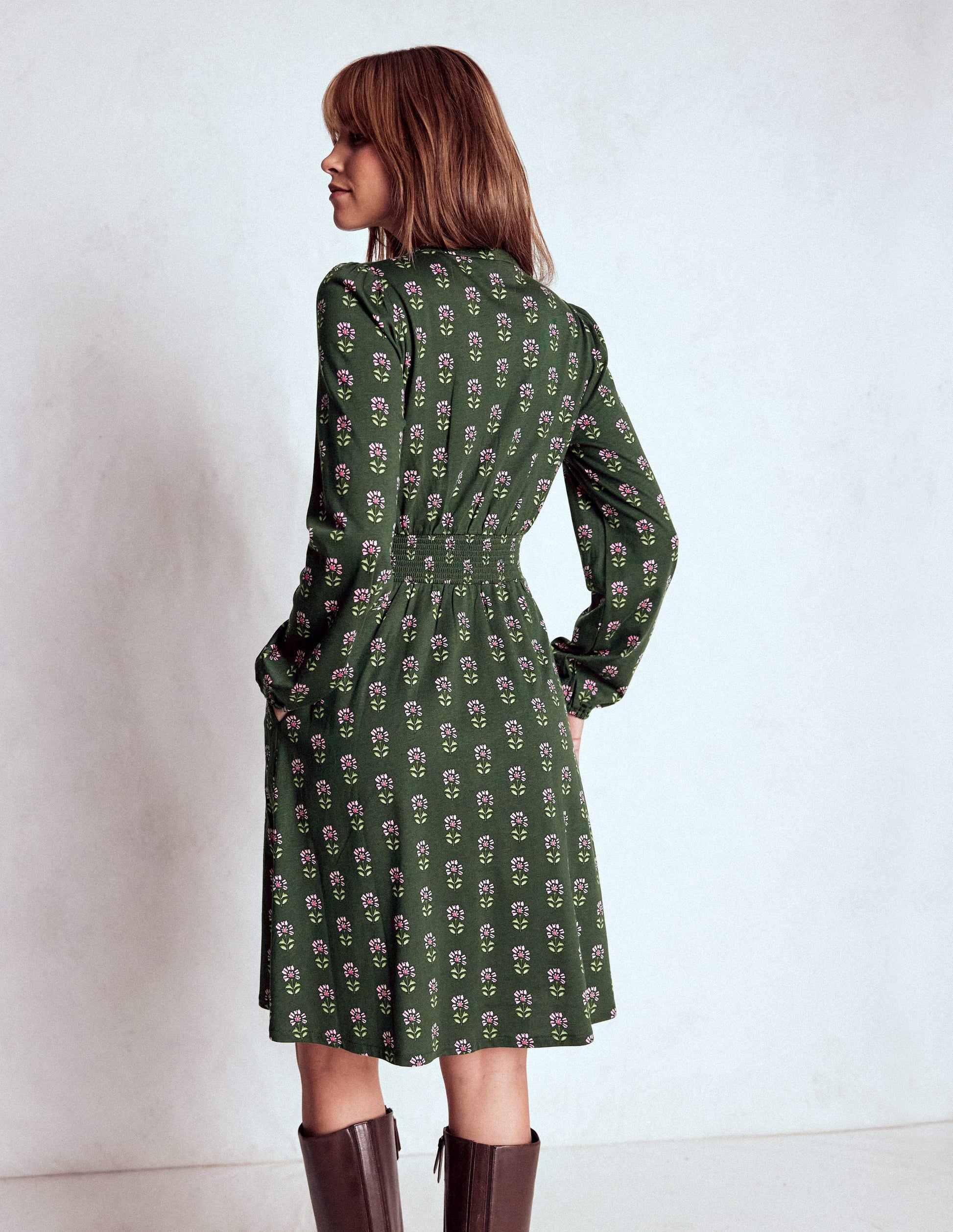 Sarah Short Jersey Dress-Winter Moss, Woodblock Floral-5