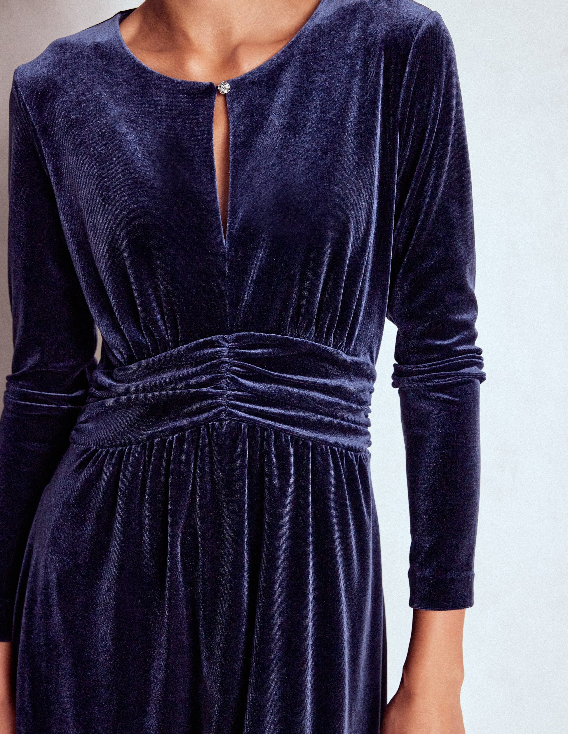 Boden Women's Tilda Velvet Midi Dress in Blue | Size 20/22 Boden Women's Tilda Velvet Midi Dress in Blue | Size 20/22