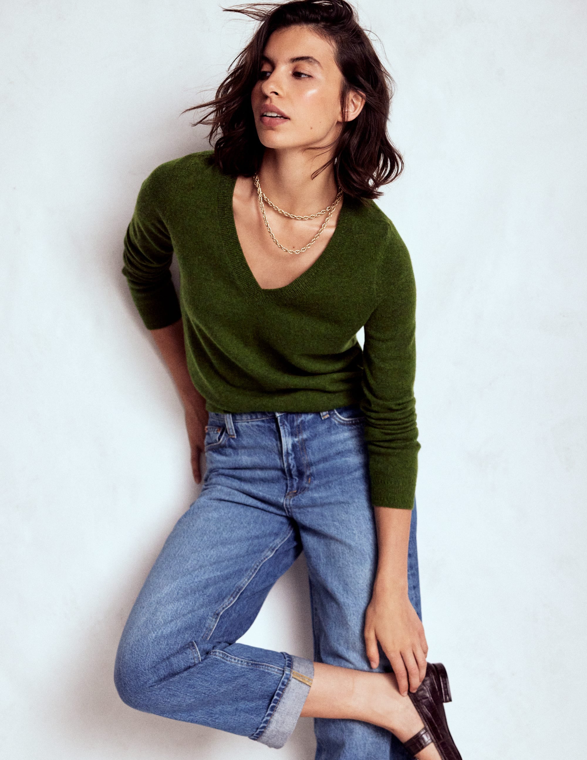 Eva Cashmere V-Neck Sweater-Leaf Green Melange - Image 1