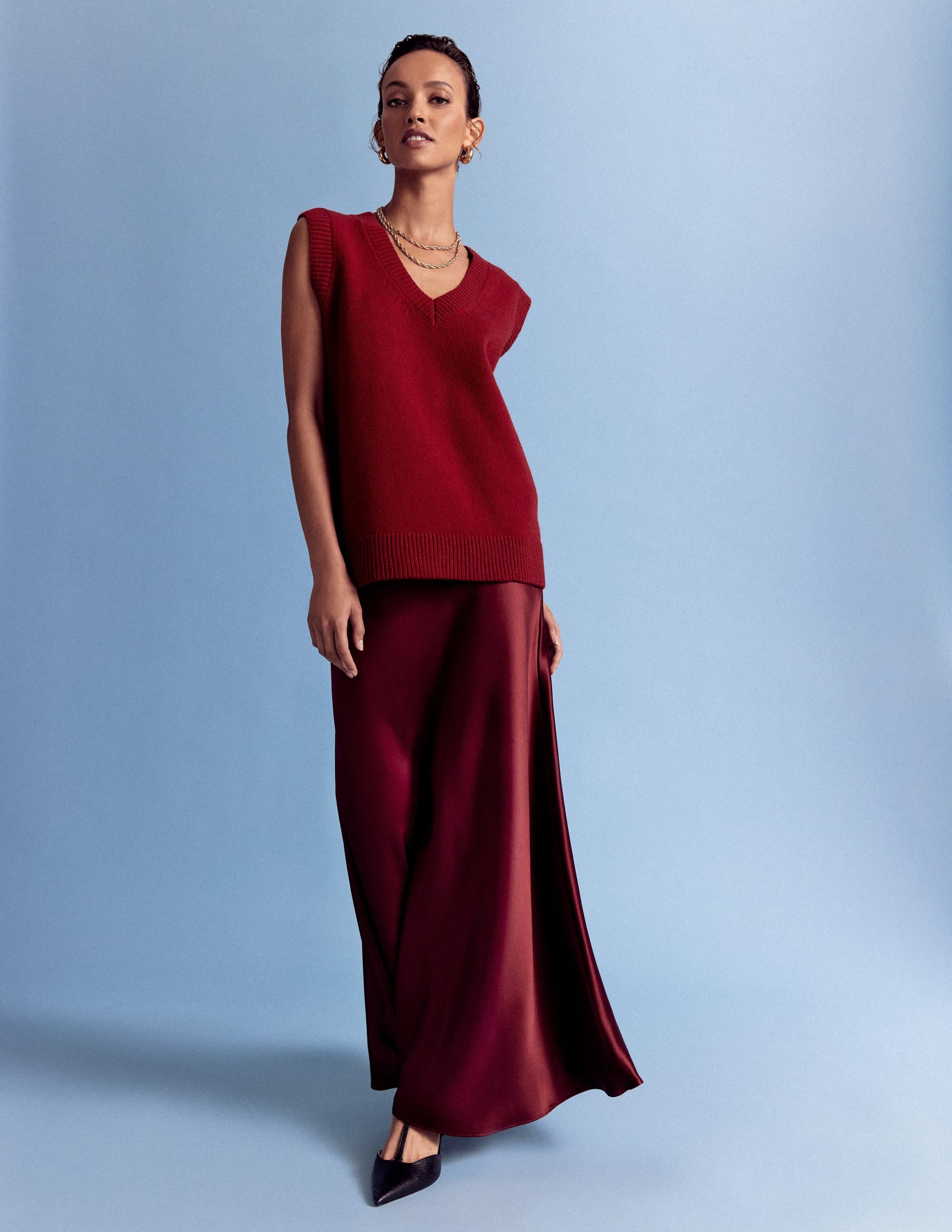 Marion Merino V-Neck Vest-Crimson Red | Boden USA