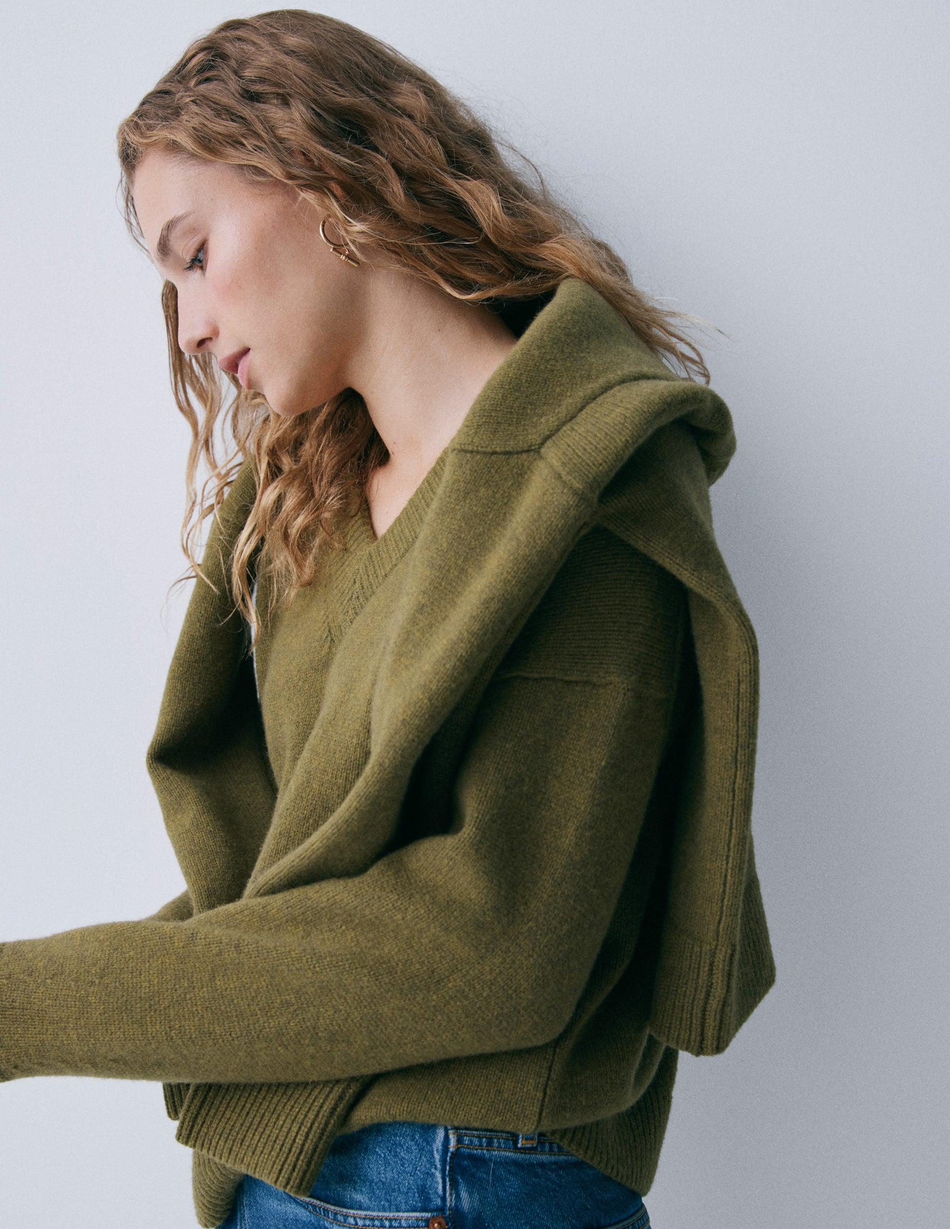 Marion Merino V-neck Sweater-Promenade Green Melange-6