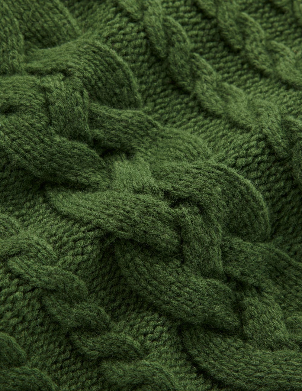 Amara Merino Cable Vest-Green Fir - Image 8