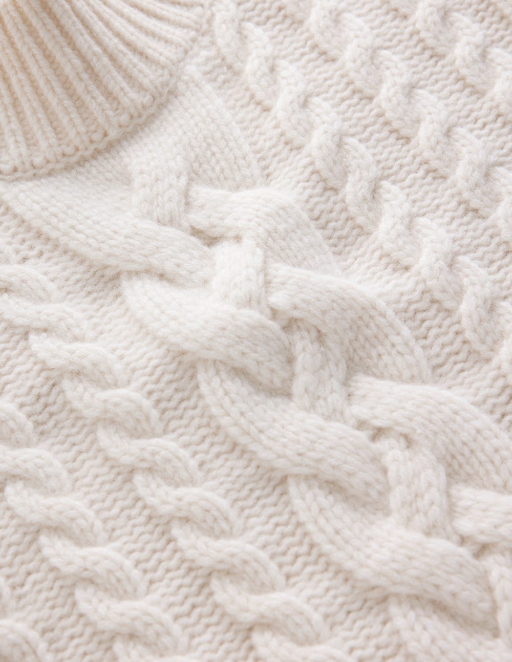 Amara Merino Cable Vest-Warm Ivory