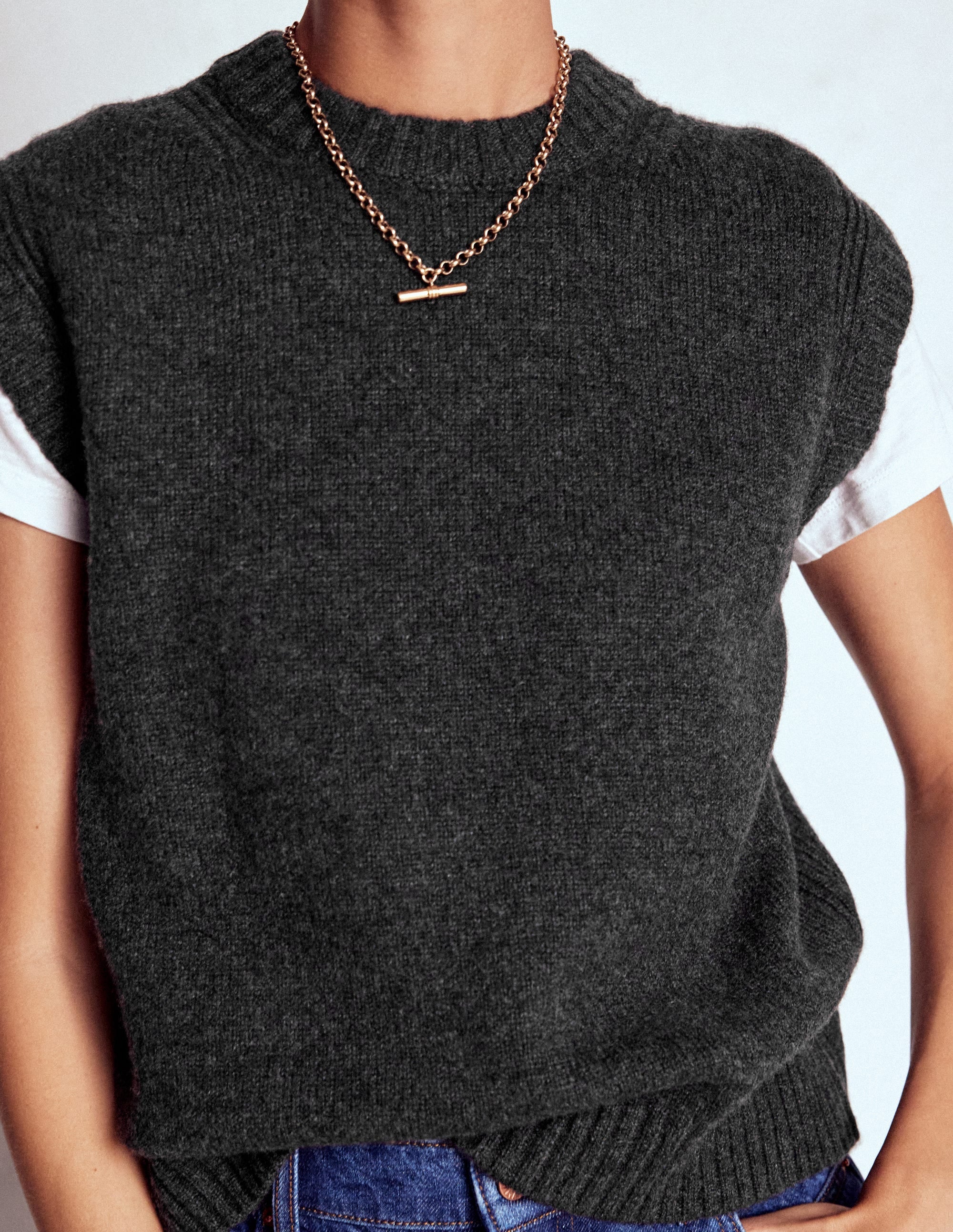 Cashmere Ribbed Trim Vest-Charcoal Melange - Image 2