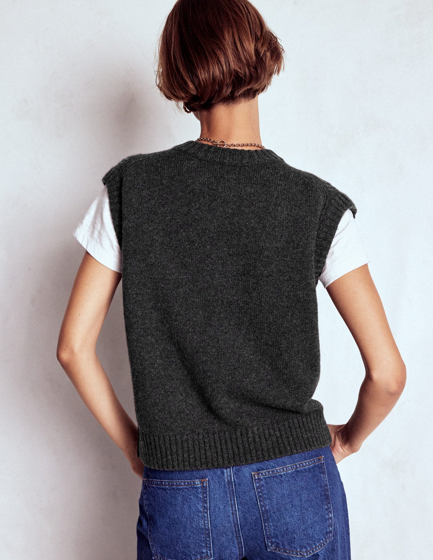 Cashmere Ribbed Trim Vest-Charcoal Melange