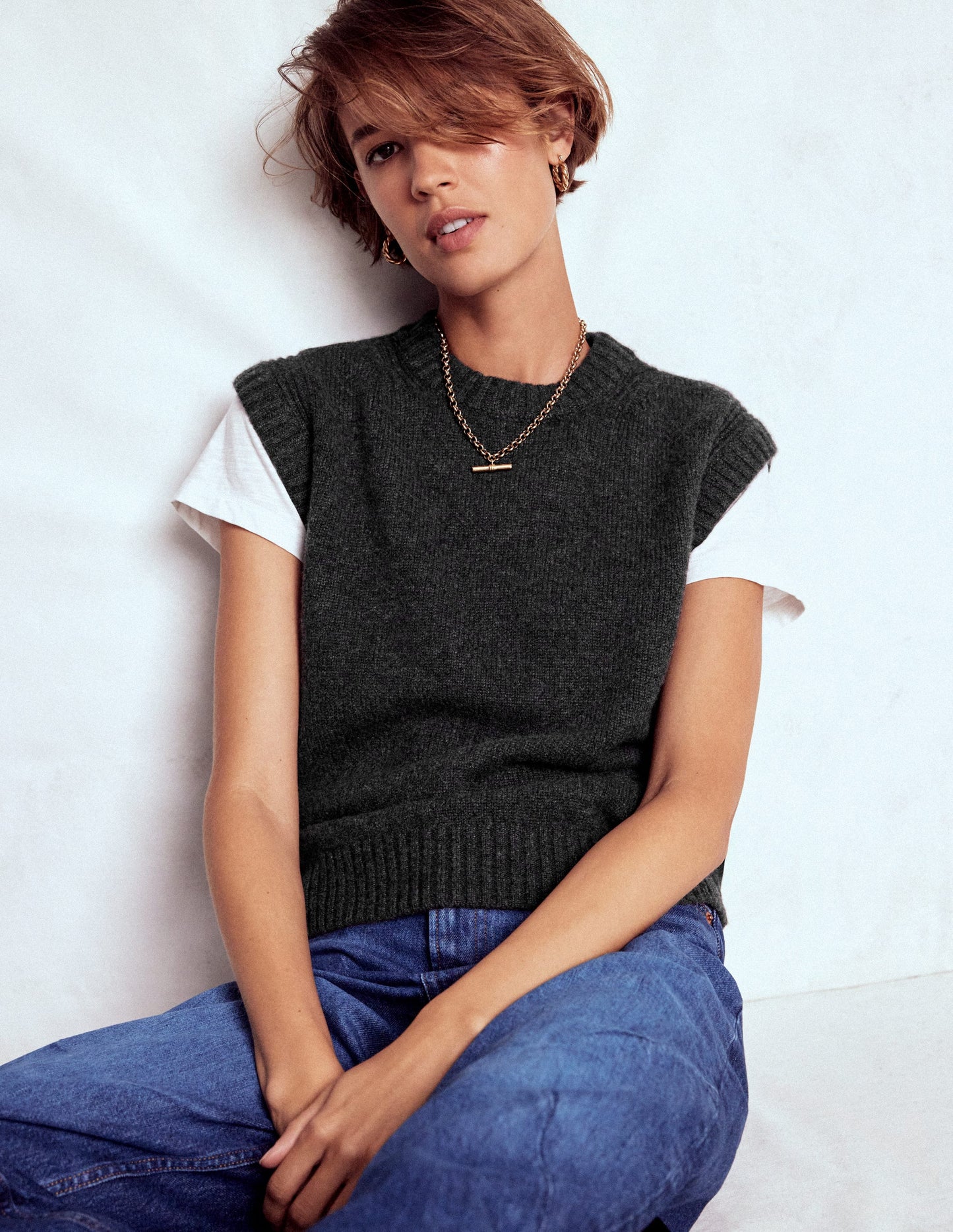 Cashmere Ribbed Trim Vest-Charcoal Melange