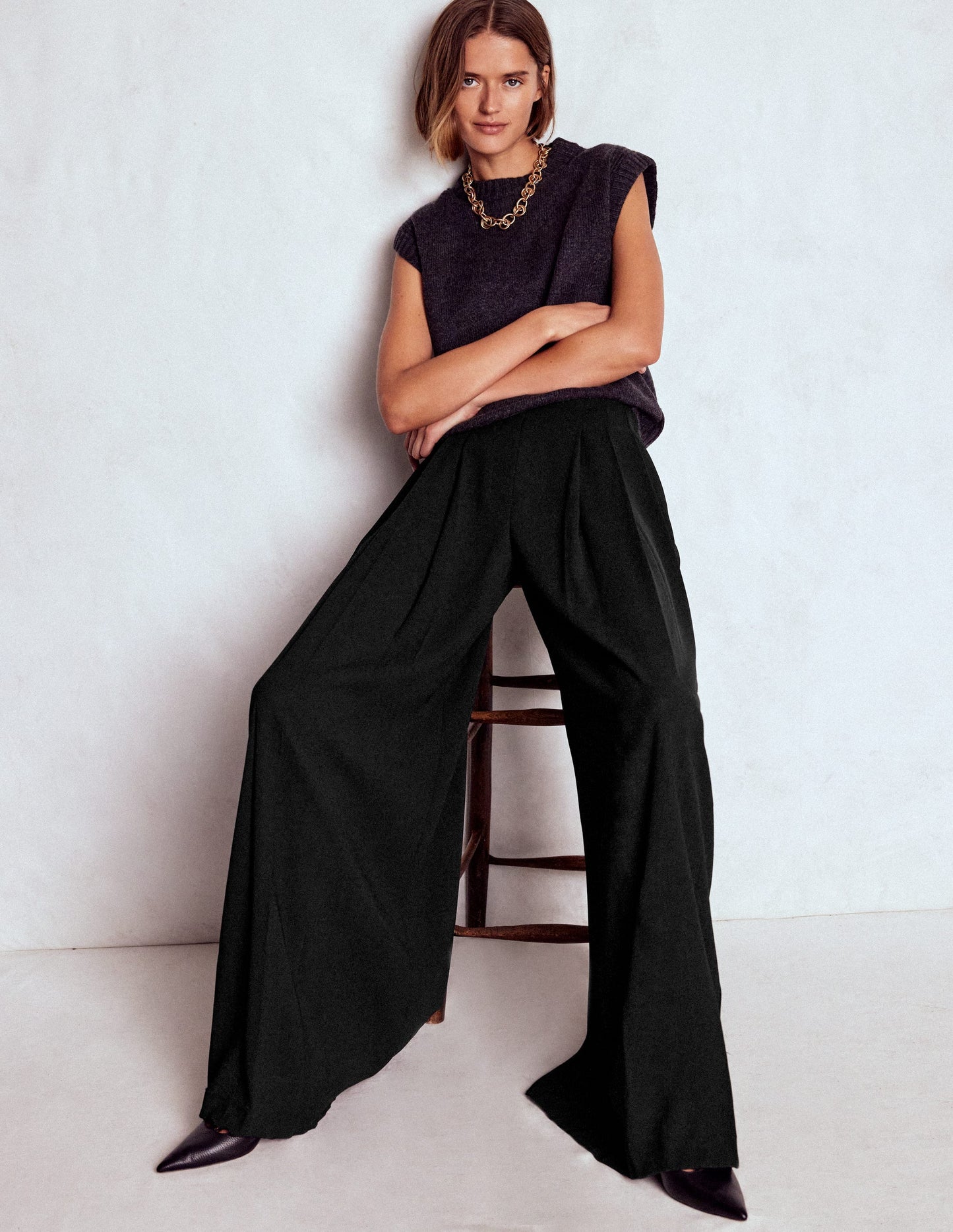 Regent Wide Leg Pants-Black