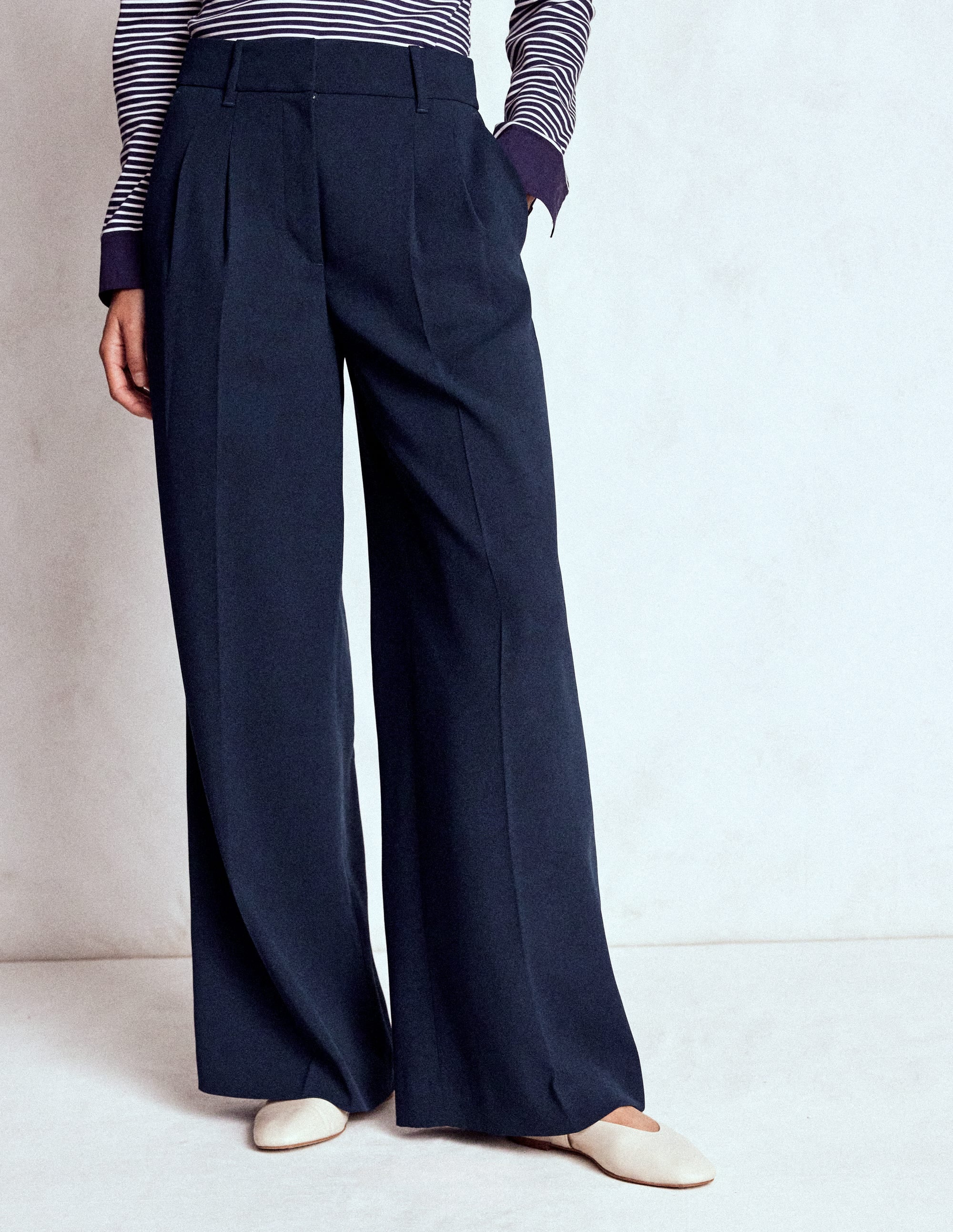 Kensington Tailored Pants-Navy | Boden USA