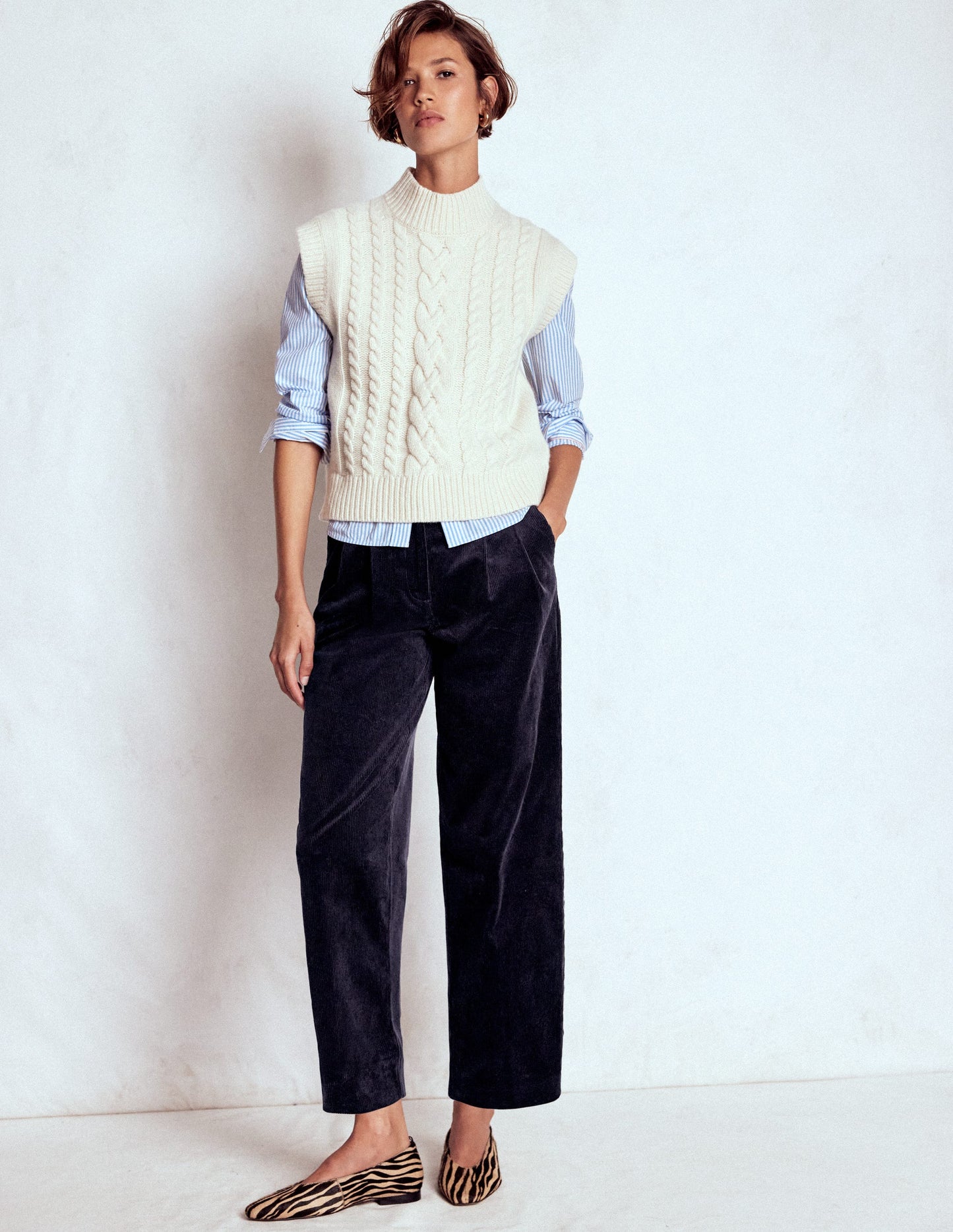 Bloomsbury Cord Pants-NAVY