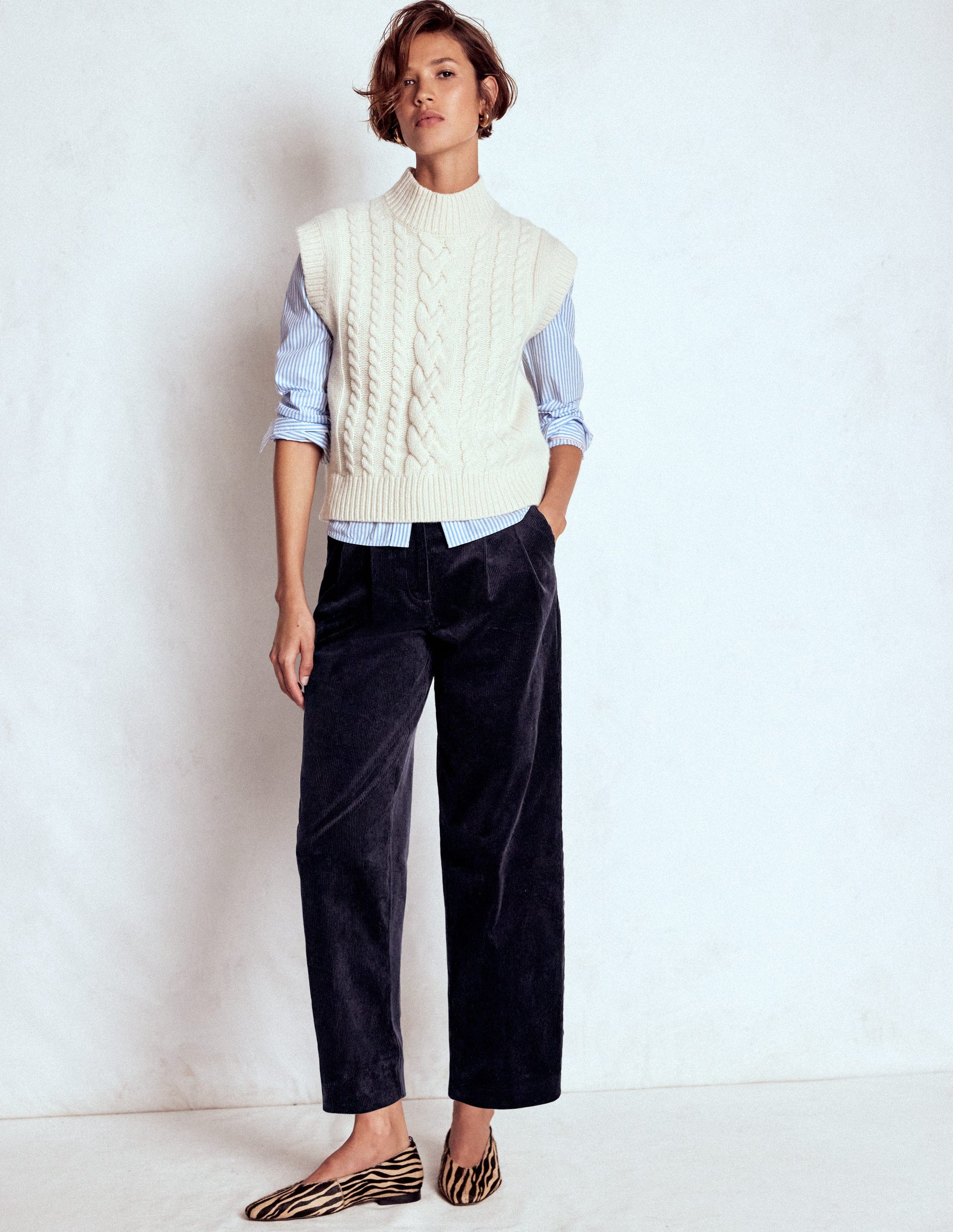 Bloomsbury Cord Pants-NAVY-1