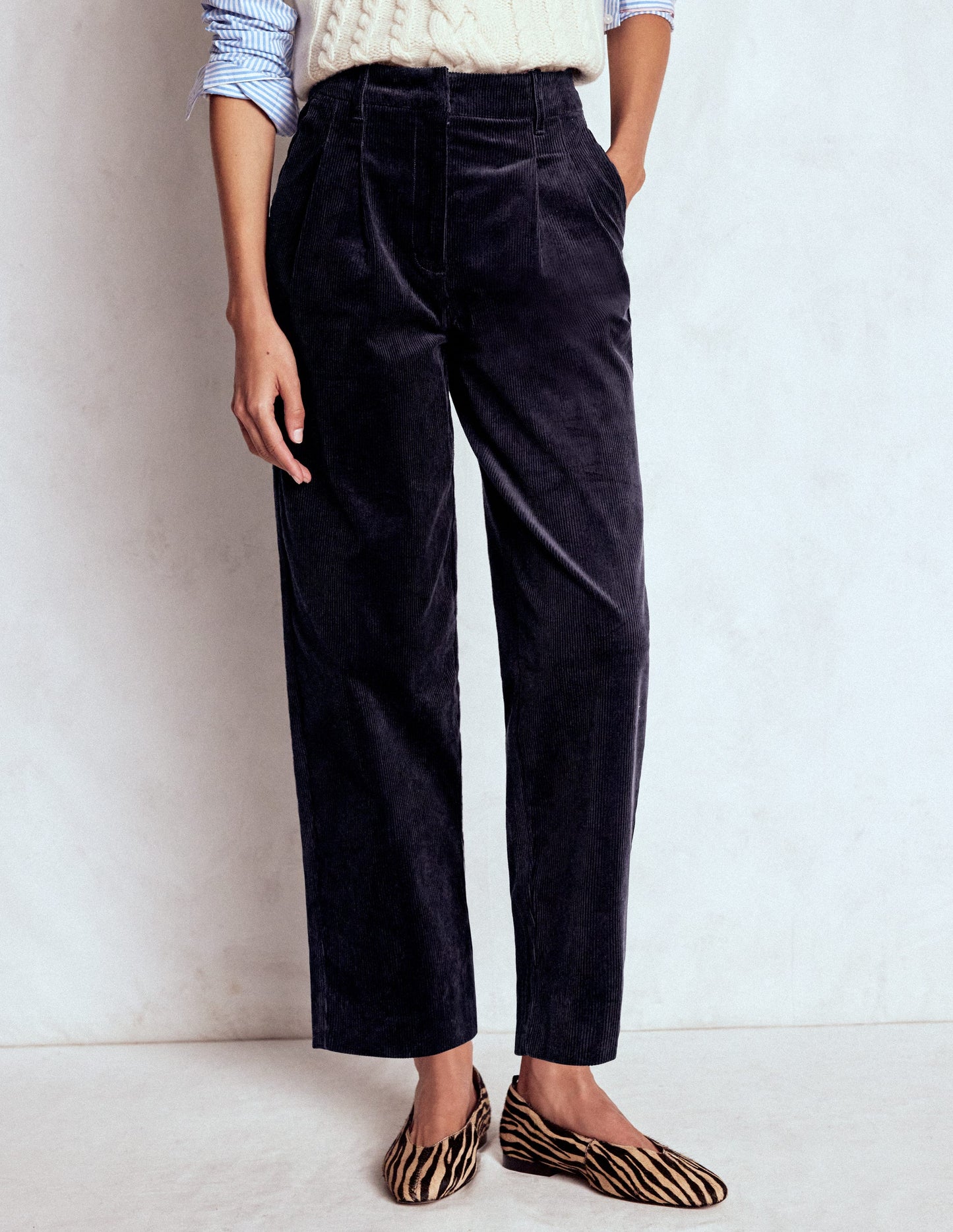 Bloomsbury Cord Pants-NAVY