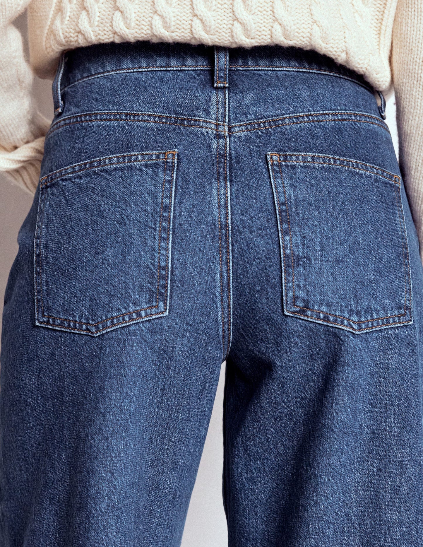 Full Length Barrel Leg Jeans-Mid Vintage