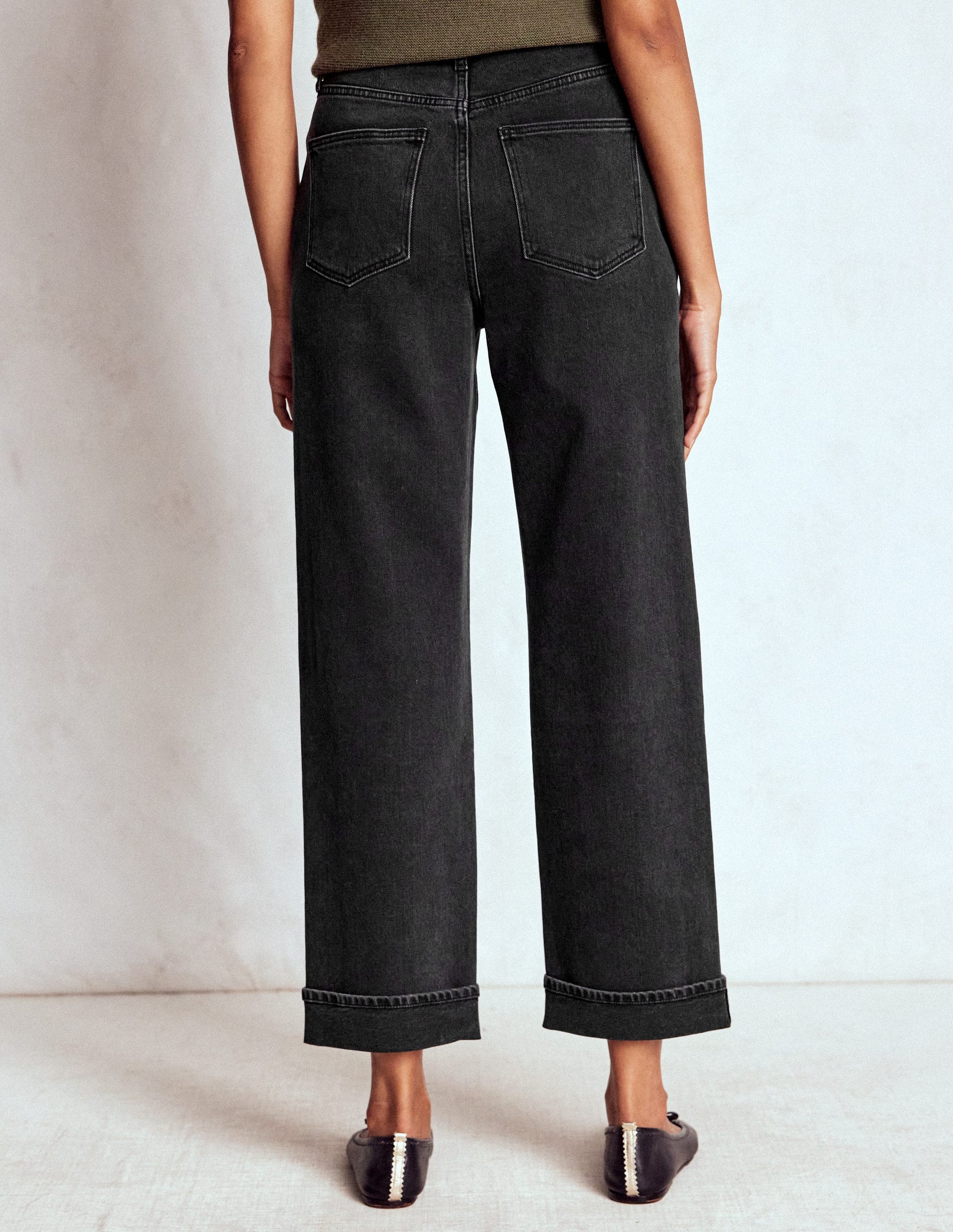 Mid Rise Straight Leg Jeans-Washed Black-3