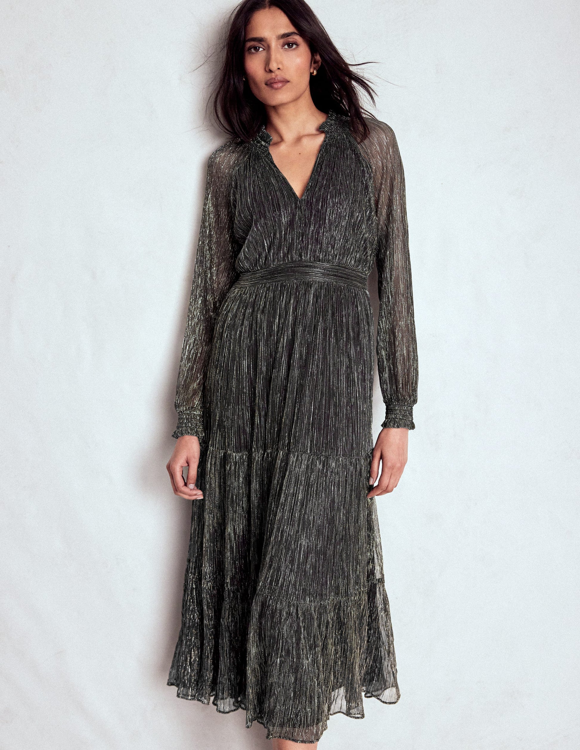 Boden Women's Lucille Smocked Sparkle Dress in Black | Size 8 Boden Women's Lucille Smocked Sparkle Dress in Black | Size 8