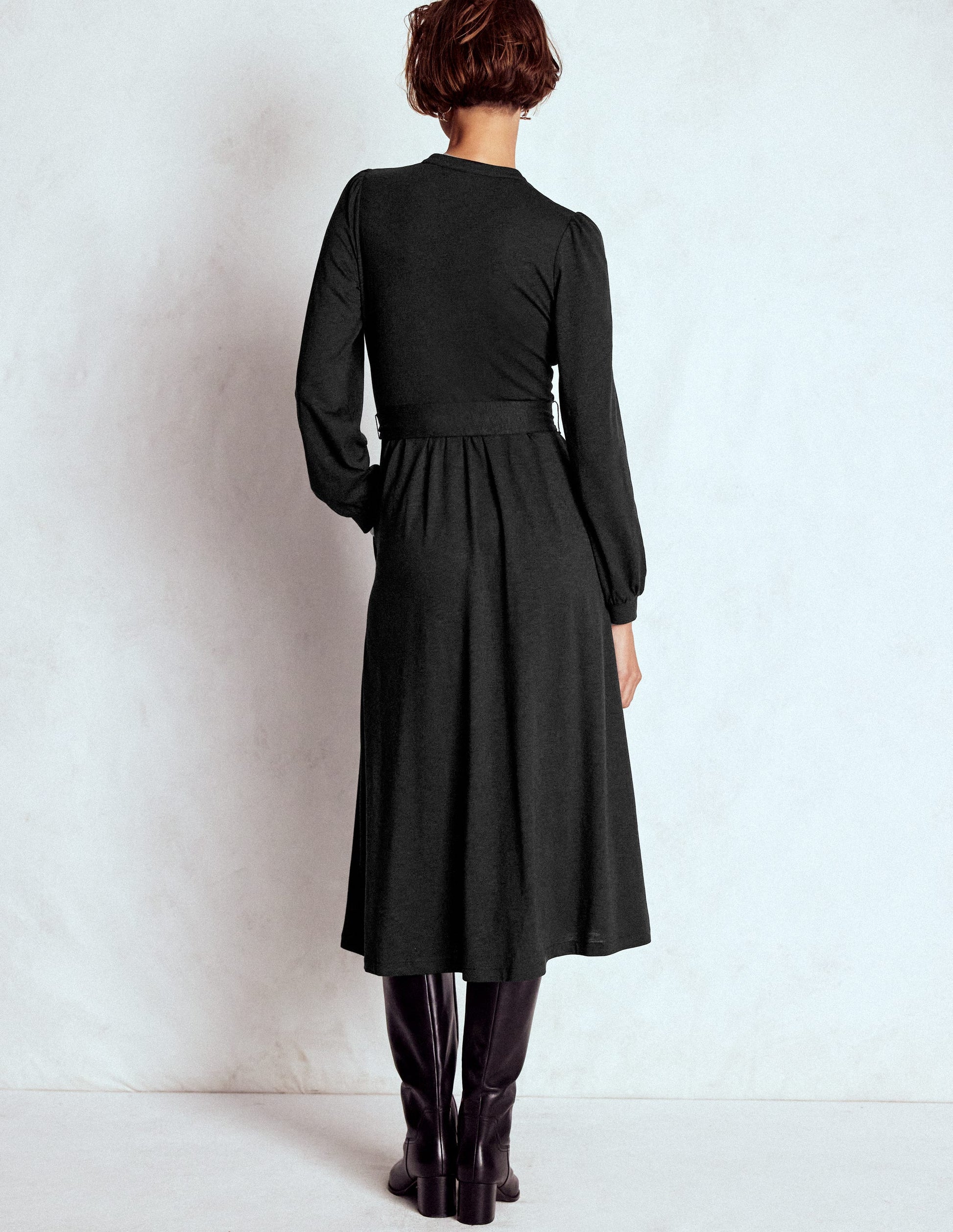 Boden Women's Naomi Long Sleeve Jersey Dress in Black | Size 4 Boden Women's Naomi Long Sleeve Jersey Dress in Black | Size 4