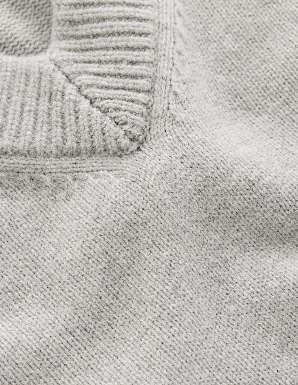 Marion Merino V-neck Sweater-March Hare - Image 6
