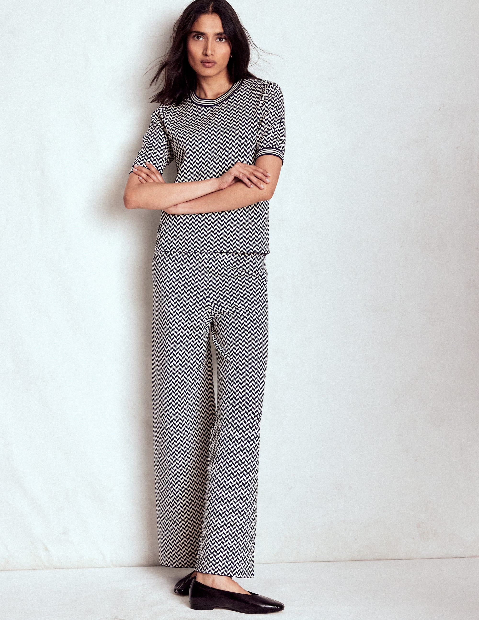 Jacquard Knitted T-Shirt-Navy/ Ivory Dogtooth - Image 4