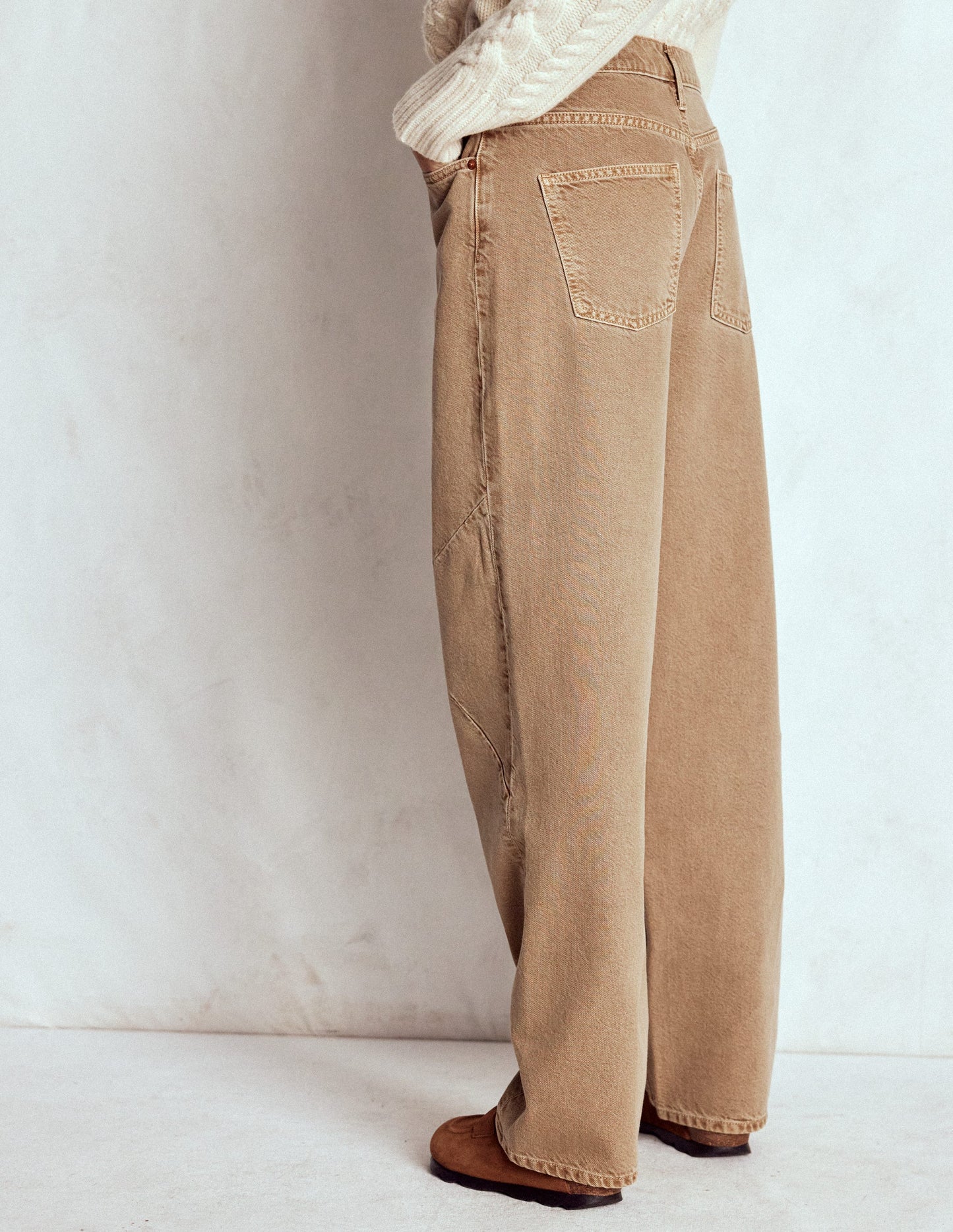 Full Length Barrel Leg Jeans-Tobacco