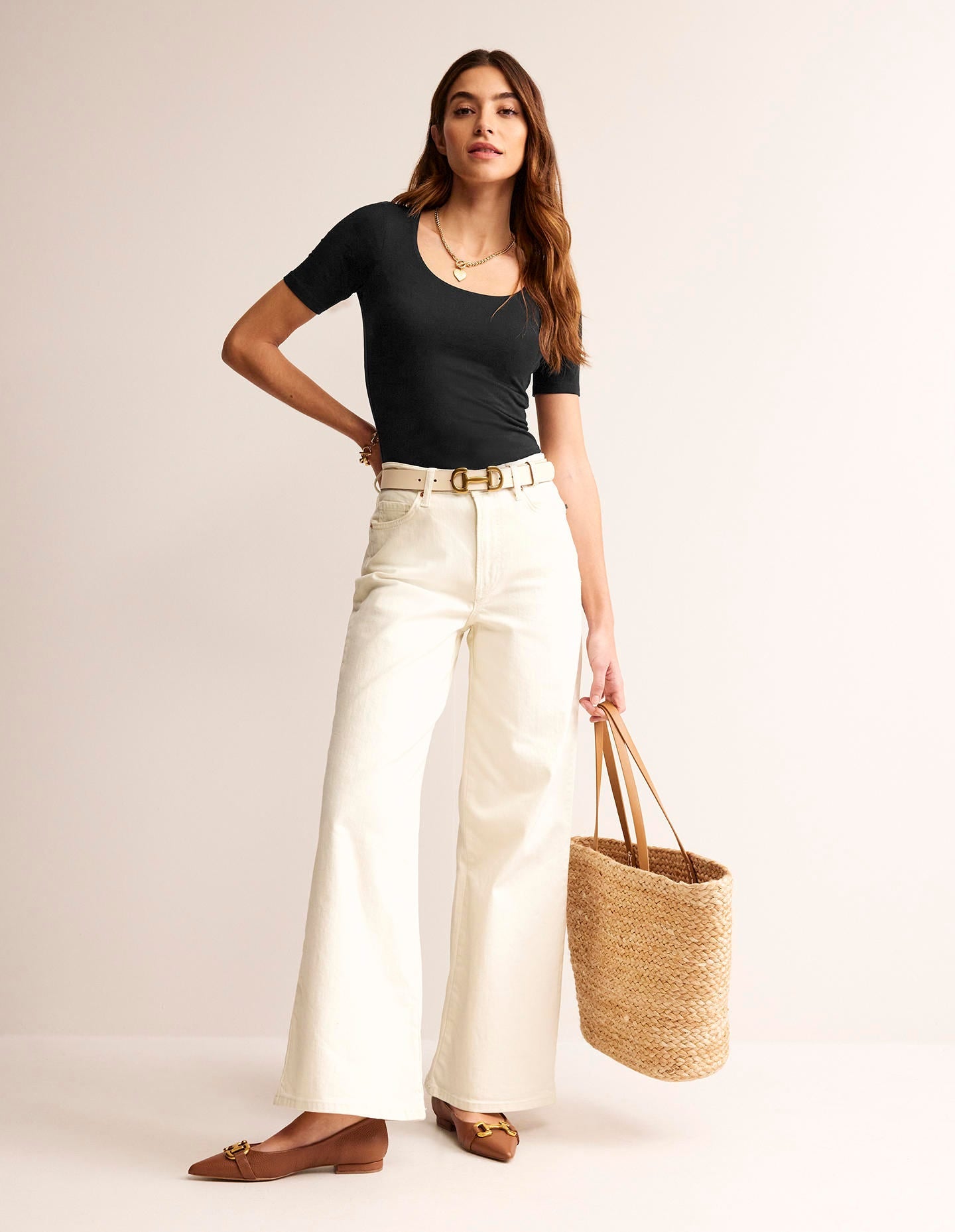 Double Layer Scoop T-shirt-Black-4