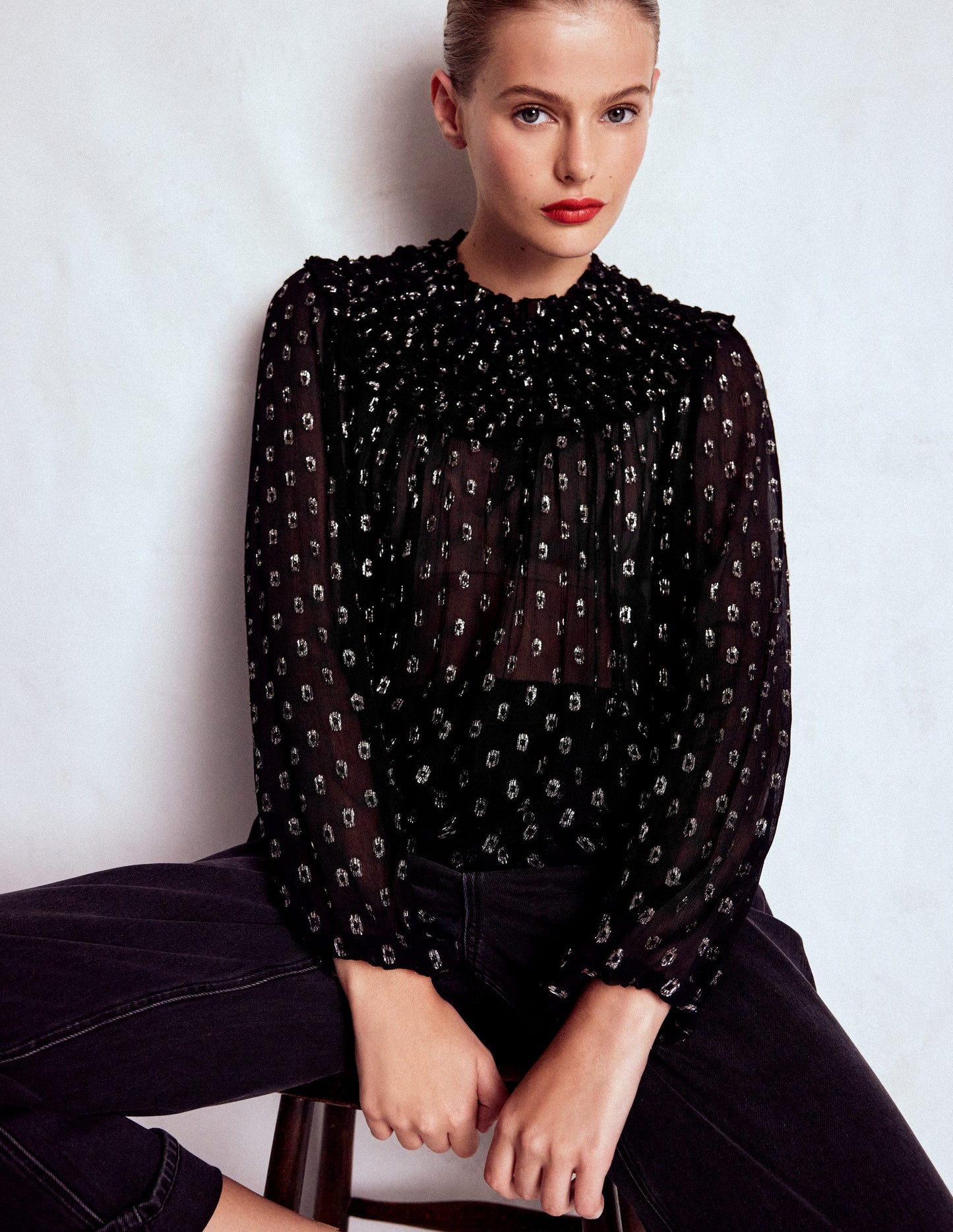 Metallic Ruffle Collar Top-Black, Lurex Clip