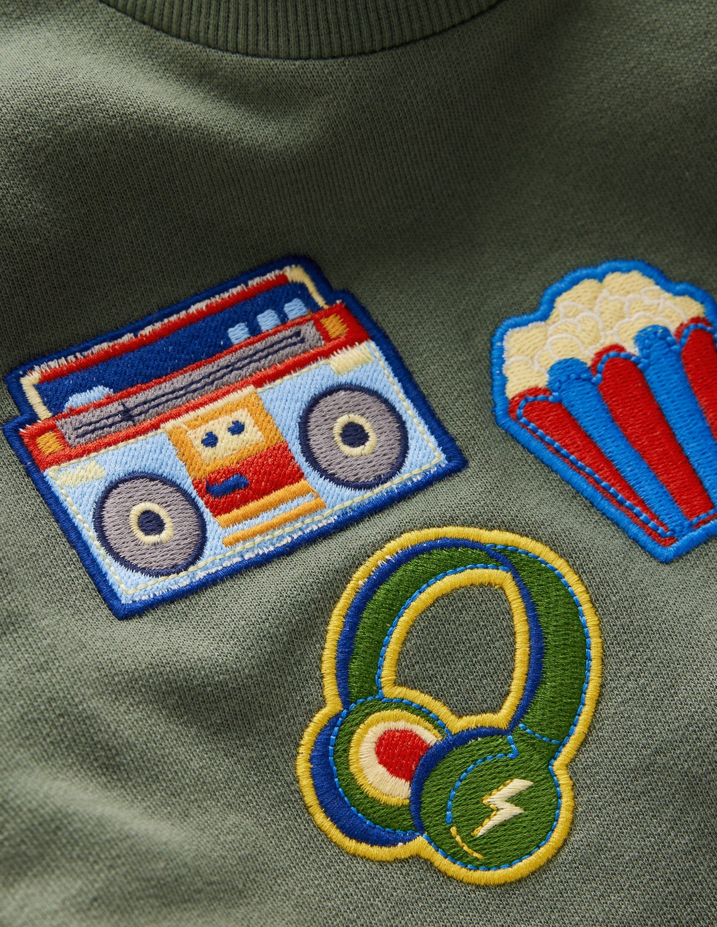 Badge Sweatshirt-Laurel Wreath Activity