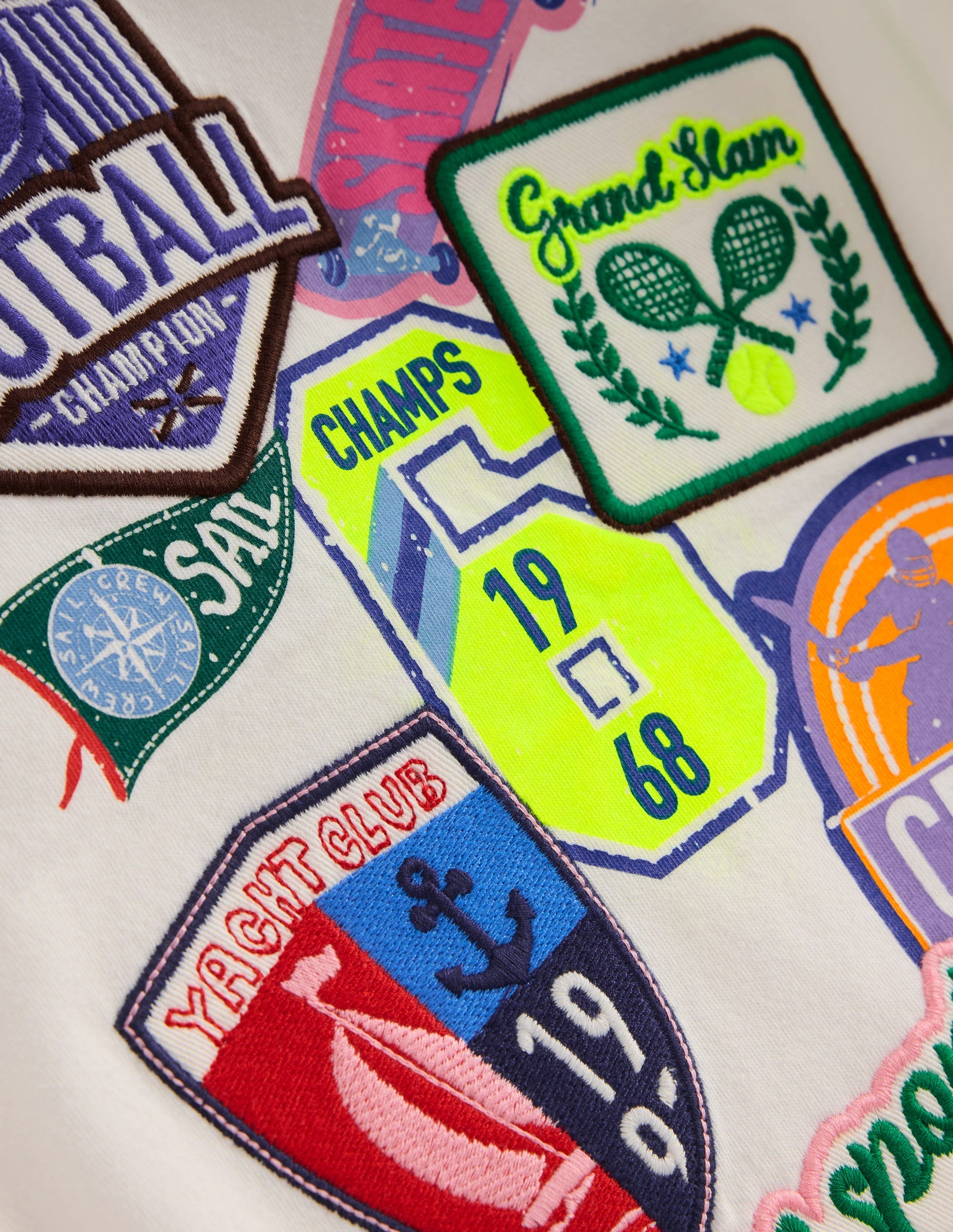 Short Sleeve Badge T-shirt-Soft Ivory Sports-3