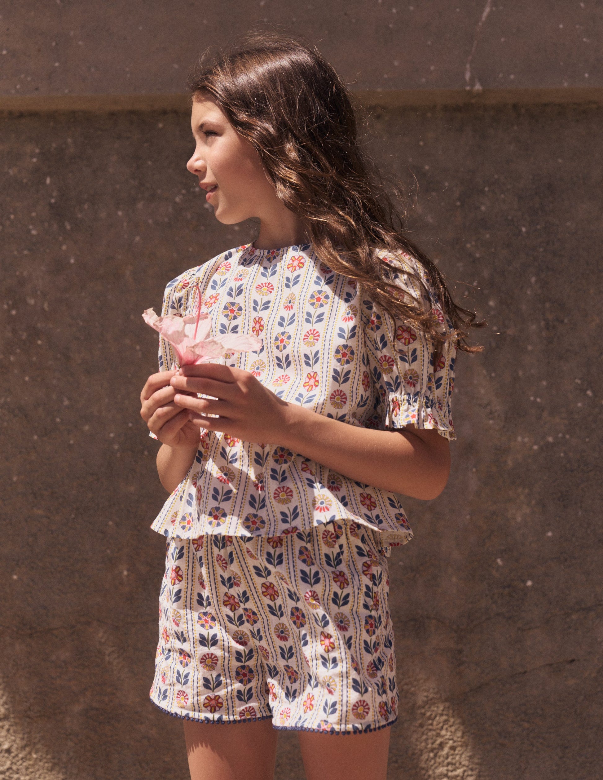 Pull-on Vacation Shorts-Ivory Floral Stripe-1