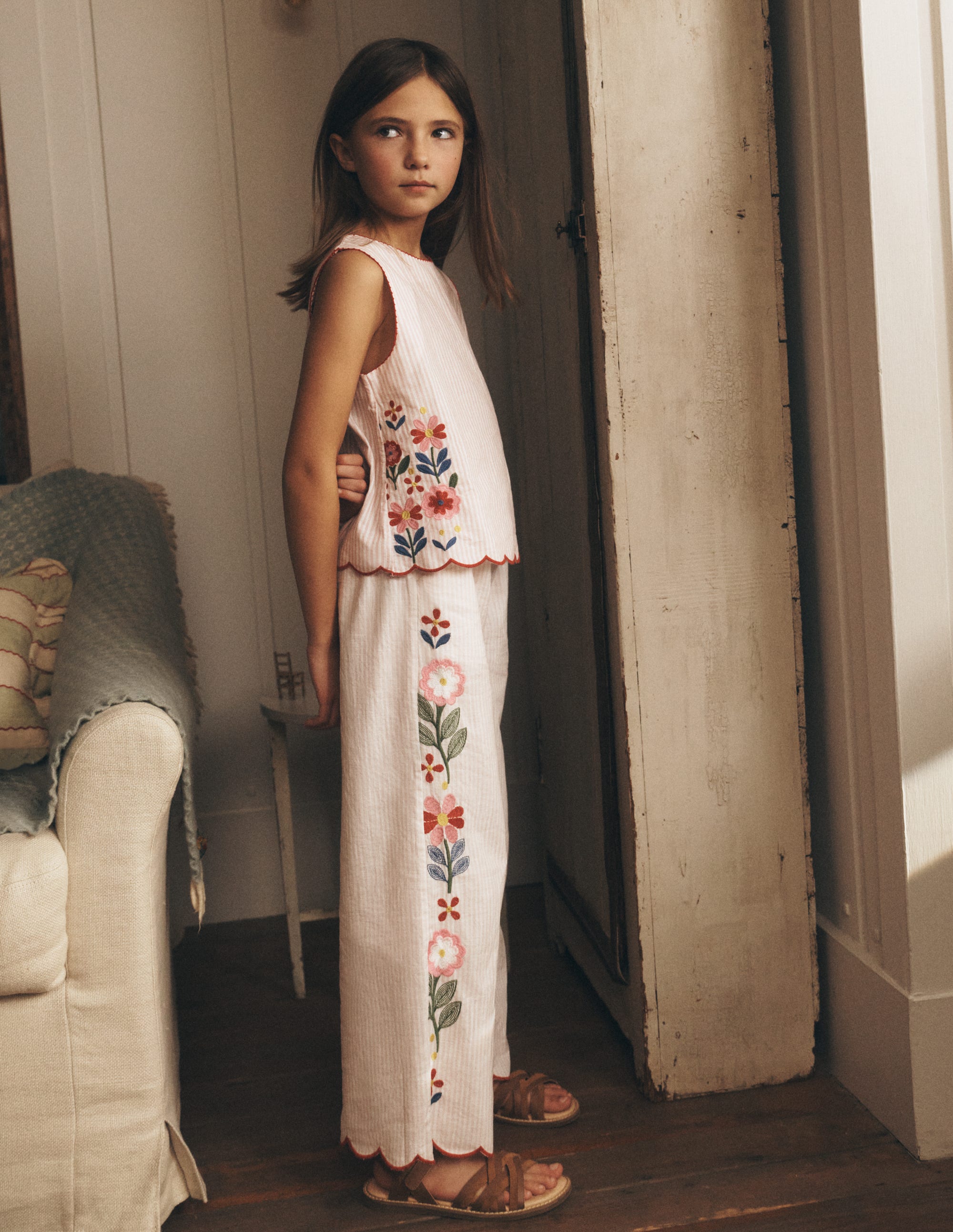 Scallop Hem Pants-Chalk Pink/ Ivory Floral - Image 4