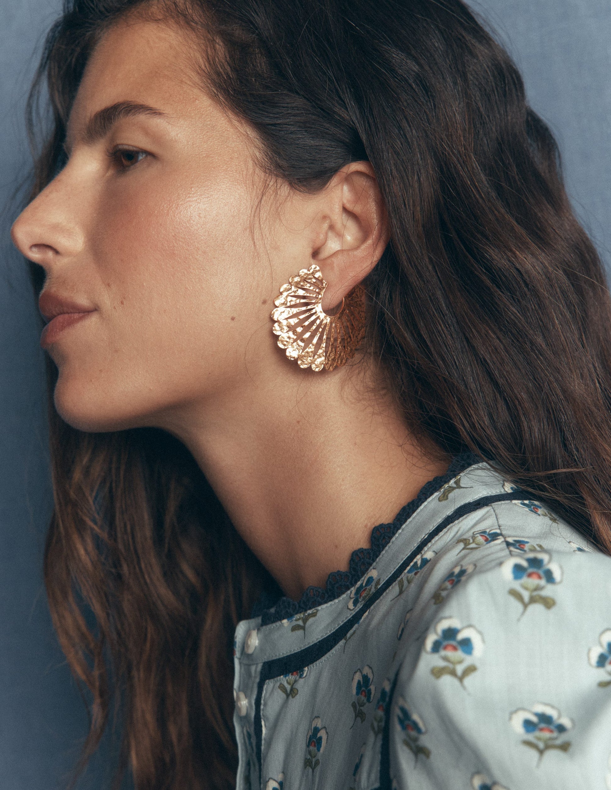 Statement Hammered Studs-Hoop-2