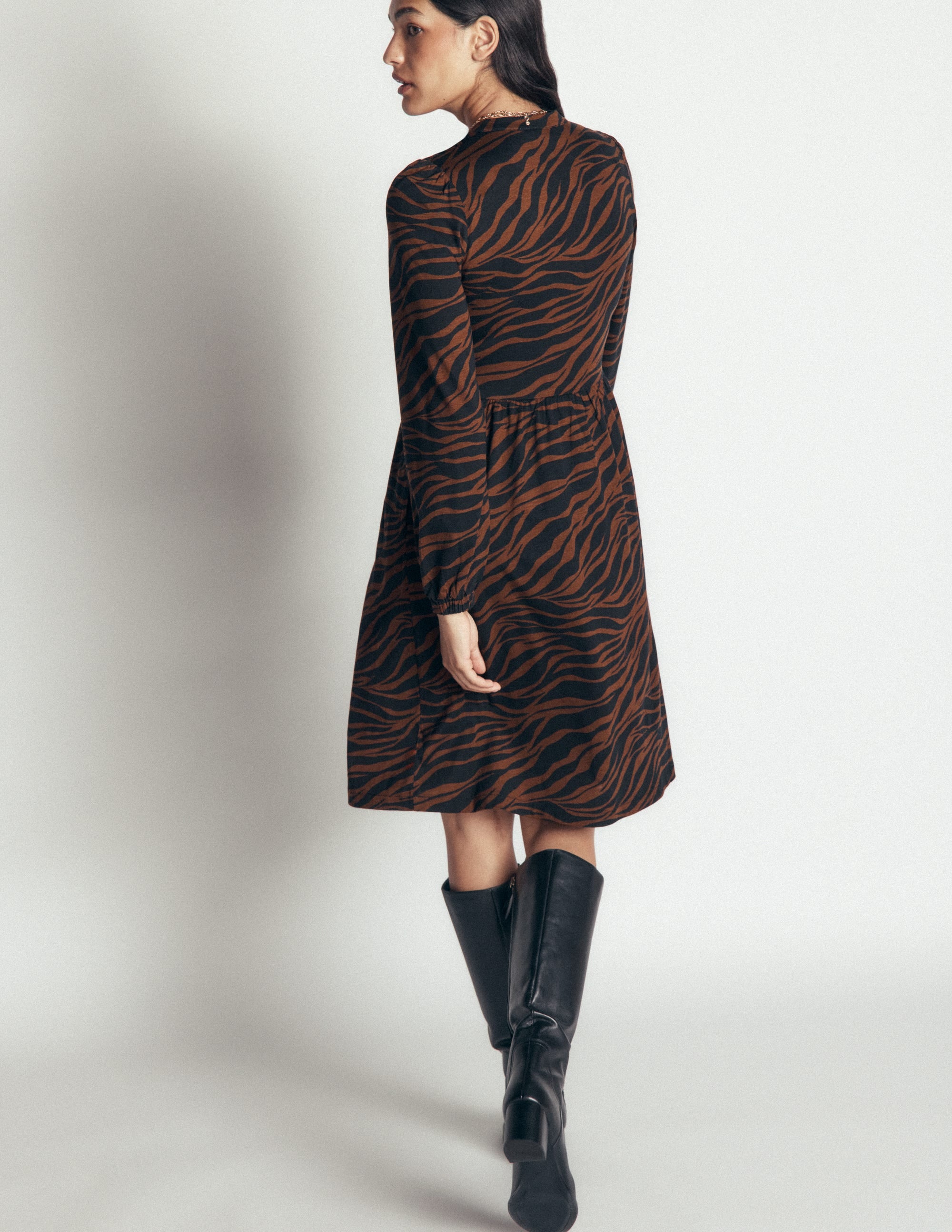 Naomi Relaxed Jersey Dress-Raw Umber, Zebra Swirl - Image 3