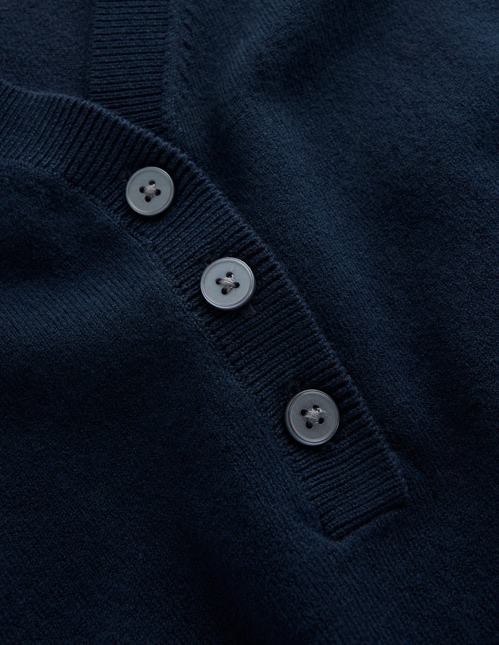Camilla Cotton V-neck T-shirt-Navy - Image 8
