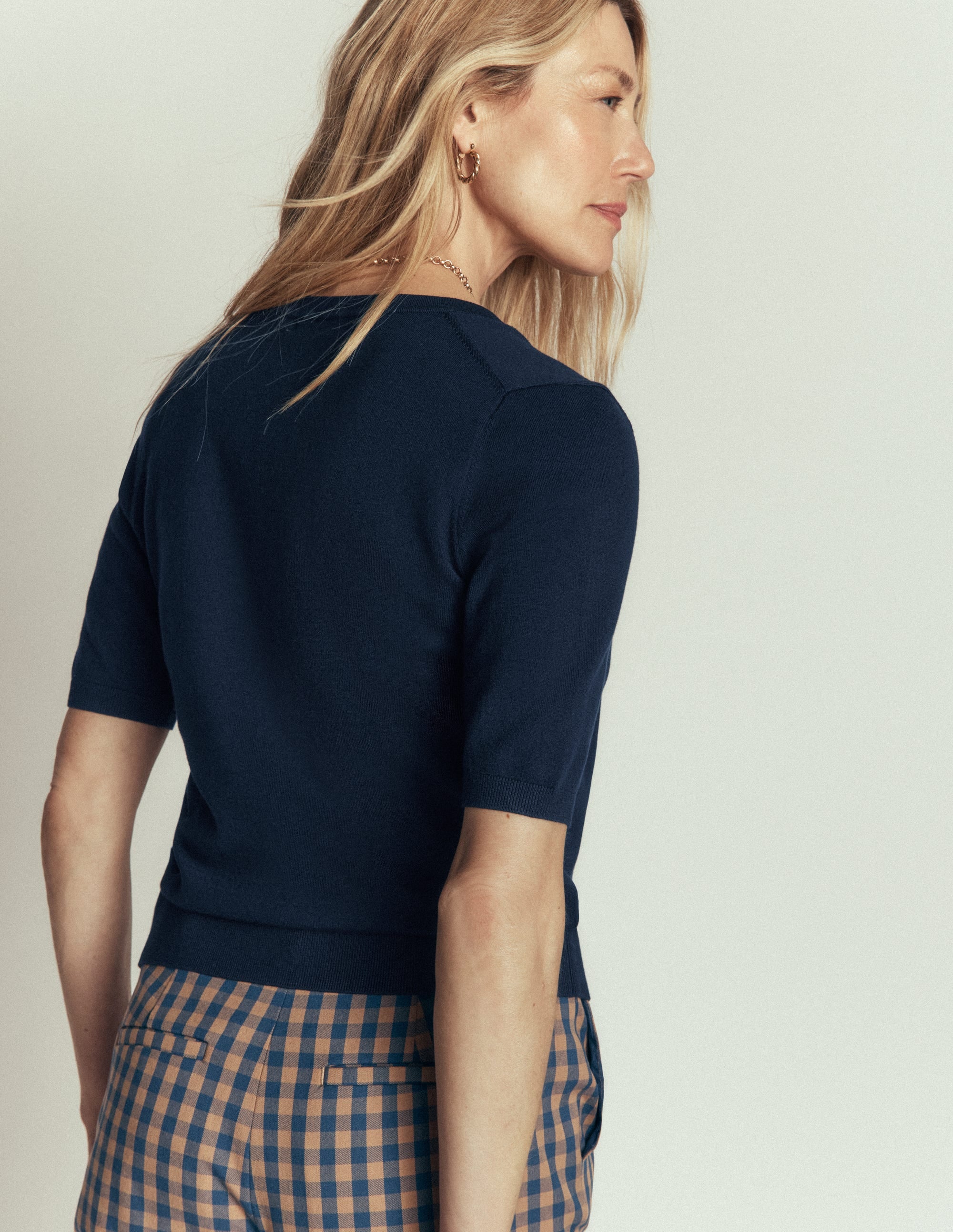 Camilla Cotton V-neck T-shirt-Navy - Image 3