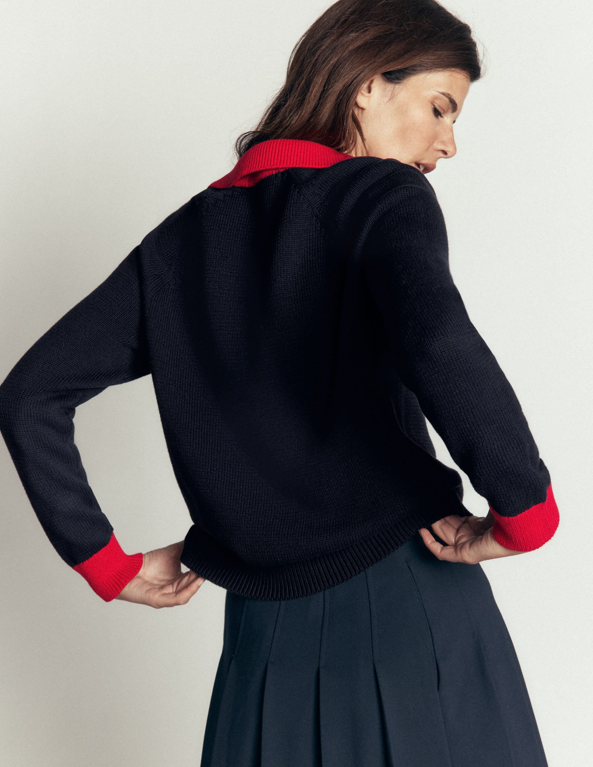 Lucy Cotton Henley Sweater-Navy Colourblock - Image 3