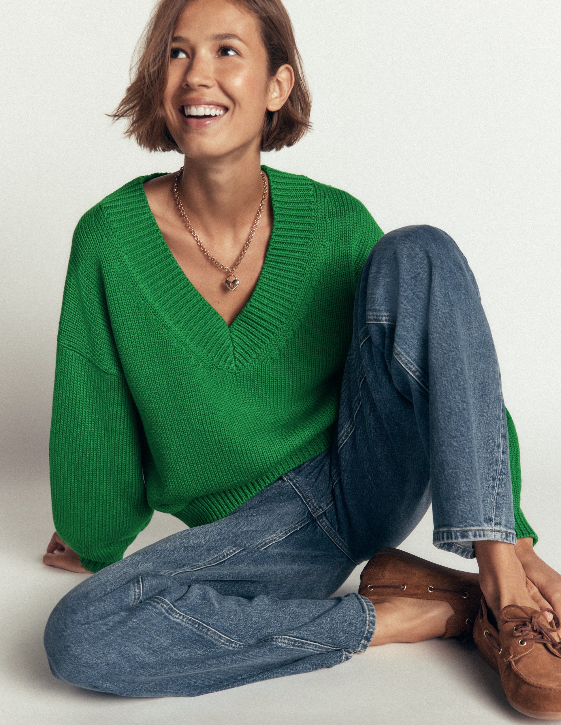 Lucy Cotton V-neck Sweater-Highland Green-1