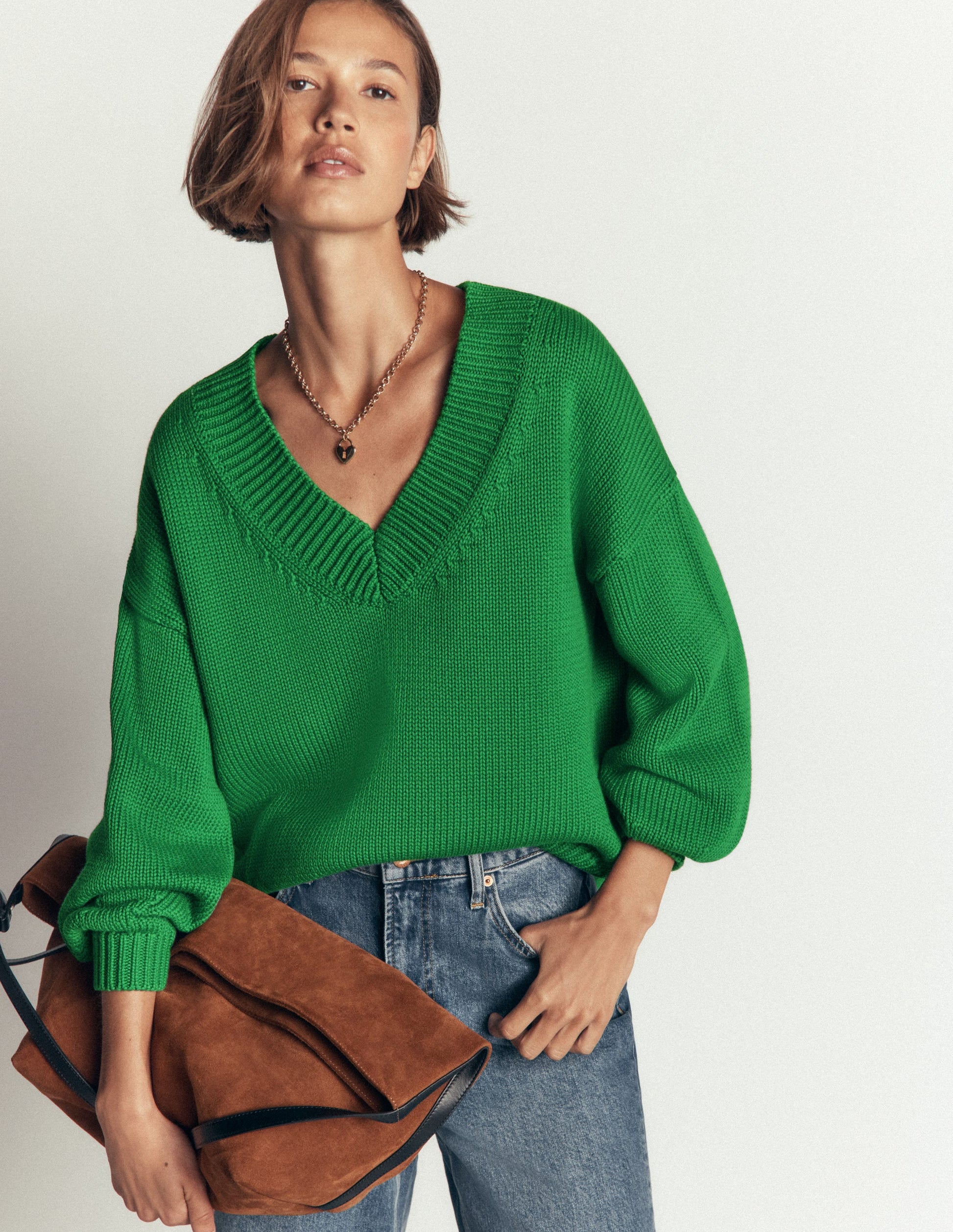 Lucy Cotton V-neck Sweater-Highland Green-5