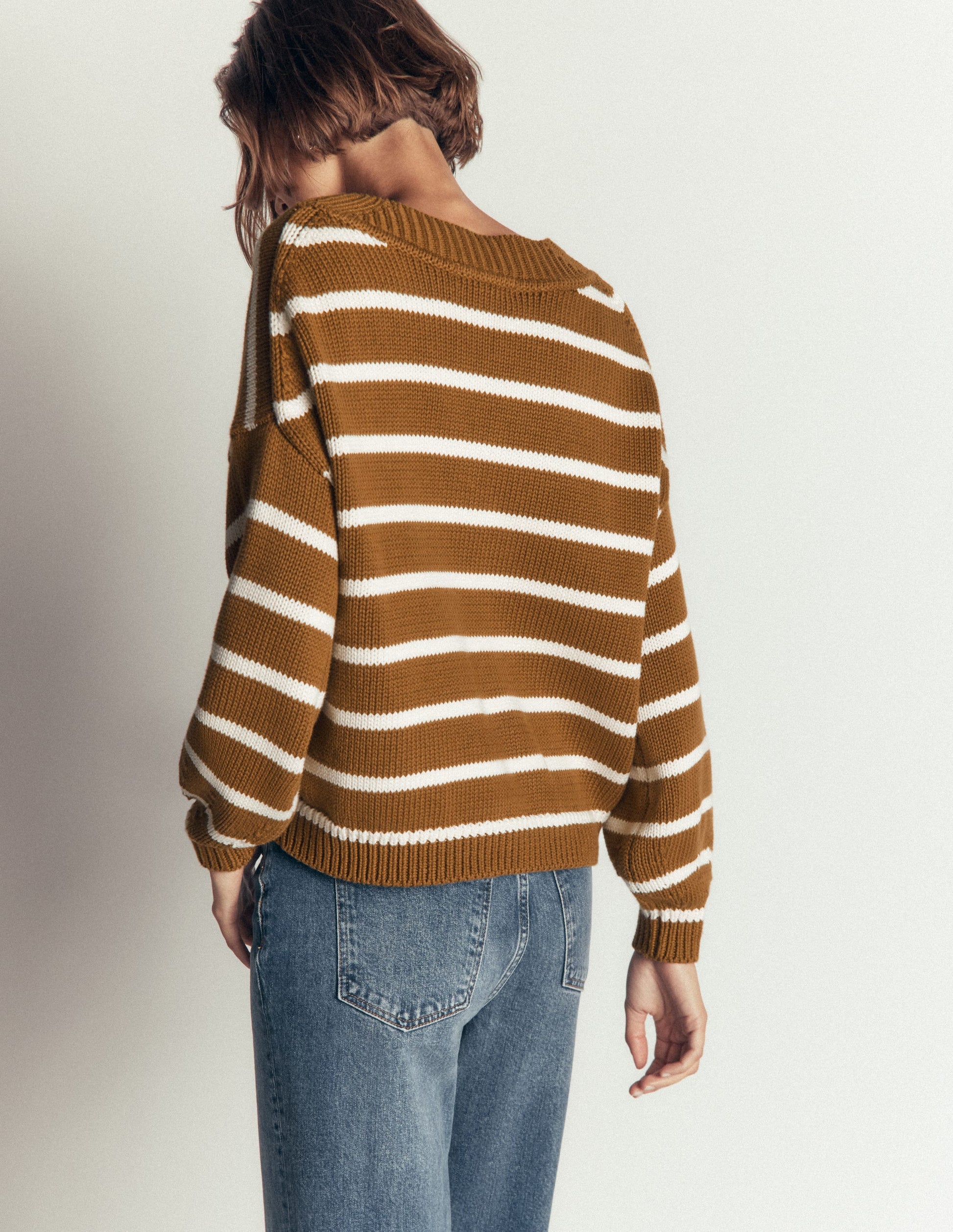 Lucy Cotton V-neck Sweater-Gingerbread, Ivory-3