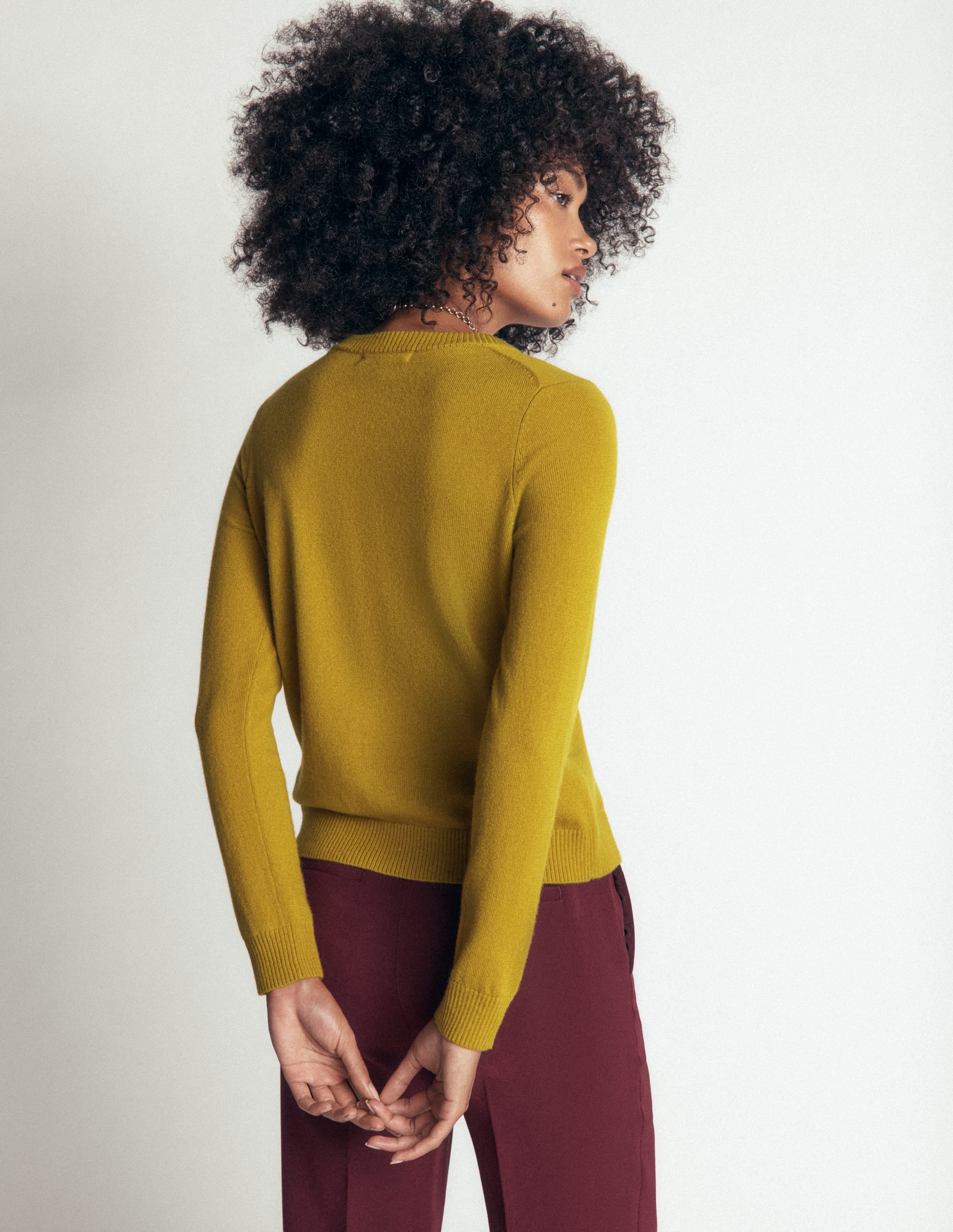 Elsie Cashmere Crew Sweater-Spiced Yellow - Image 4