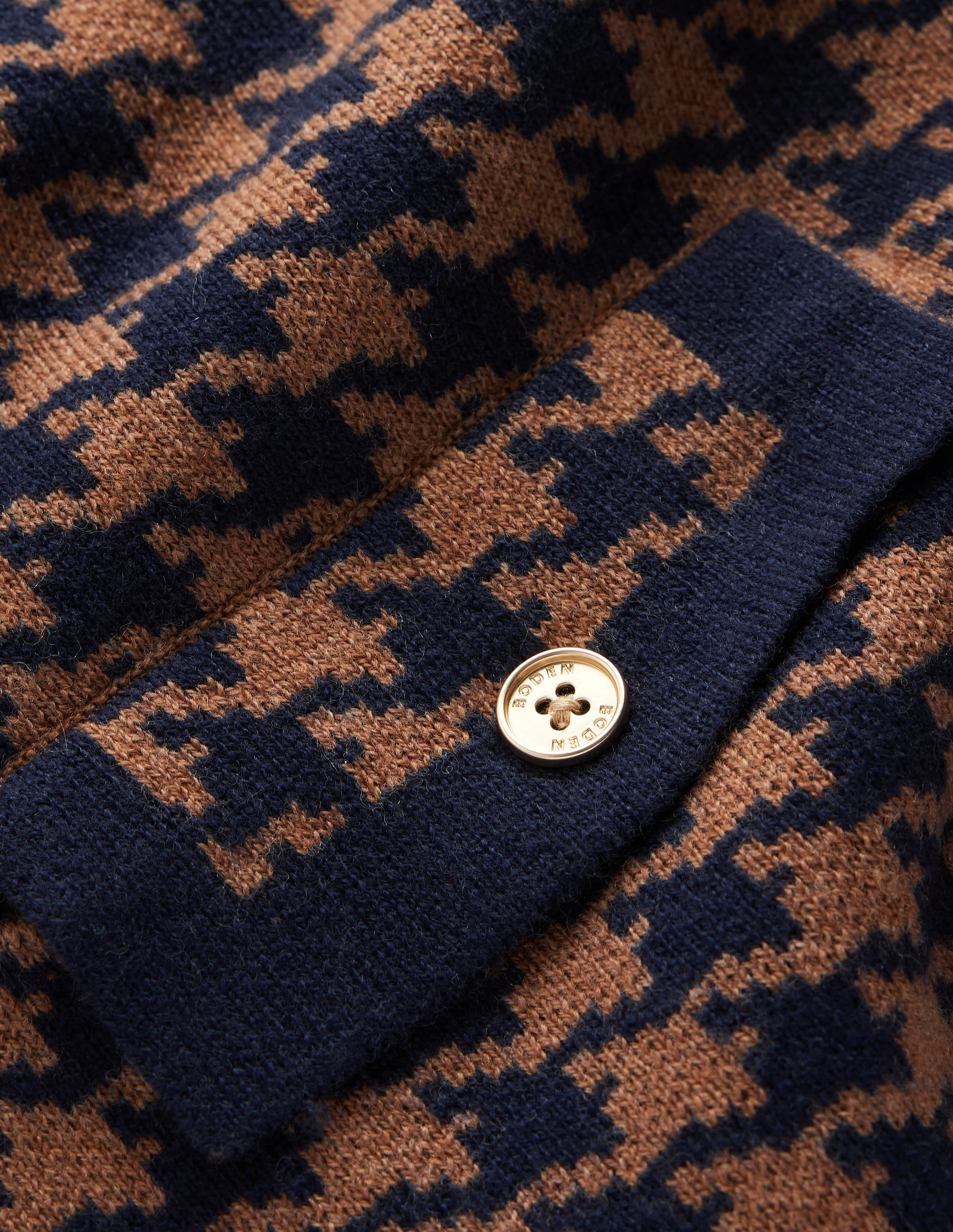 Elizabeth Bow Knitted Jacket-Camel, Dogstooth - Image 7