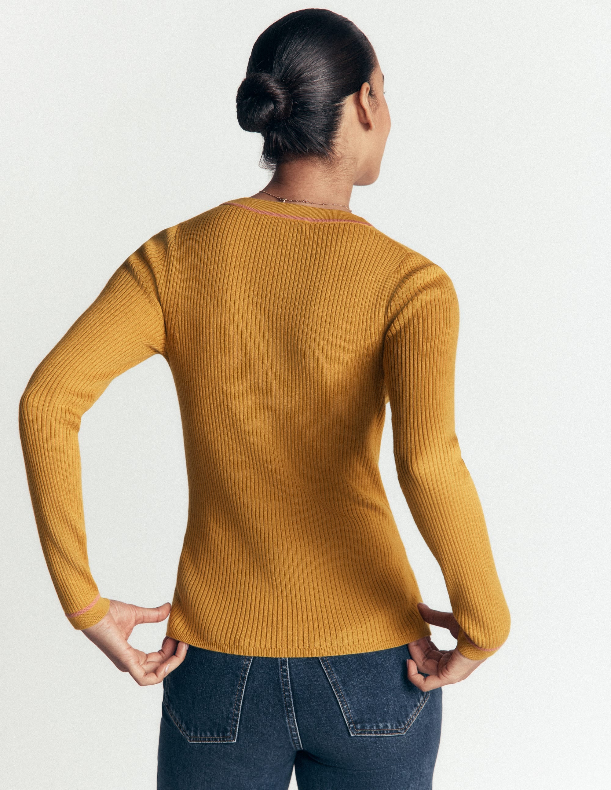 Paula Ribbed V Neck Jumper-Gold Wheat - Image 3