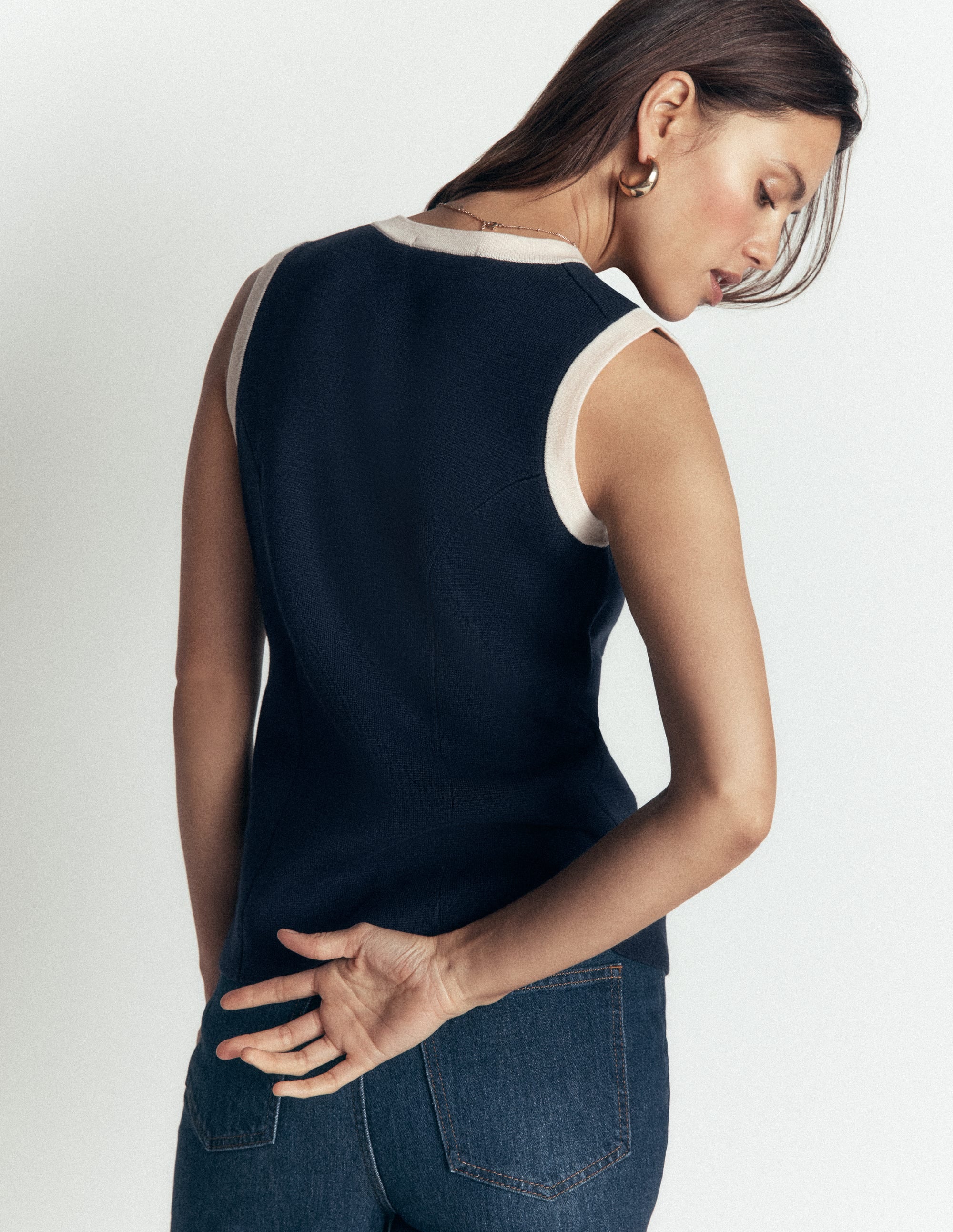 Crew Milano Knit Waistcoat-Navy - Image 3