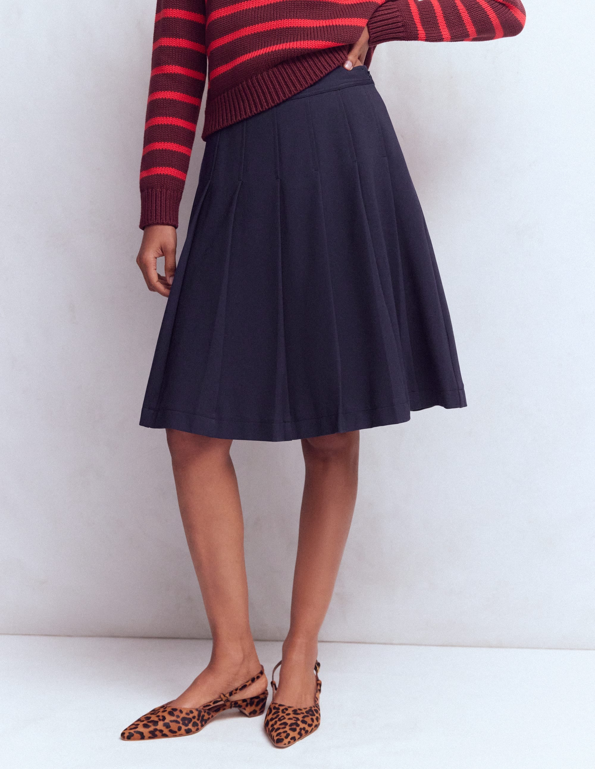 Aya Ponte Skirt-Navy - Image 4