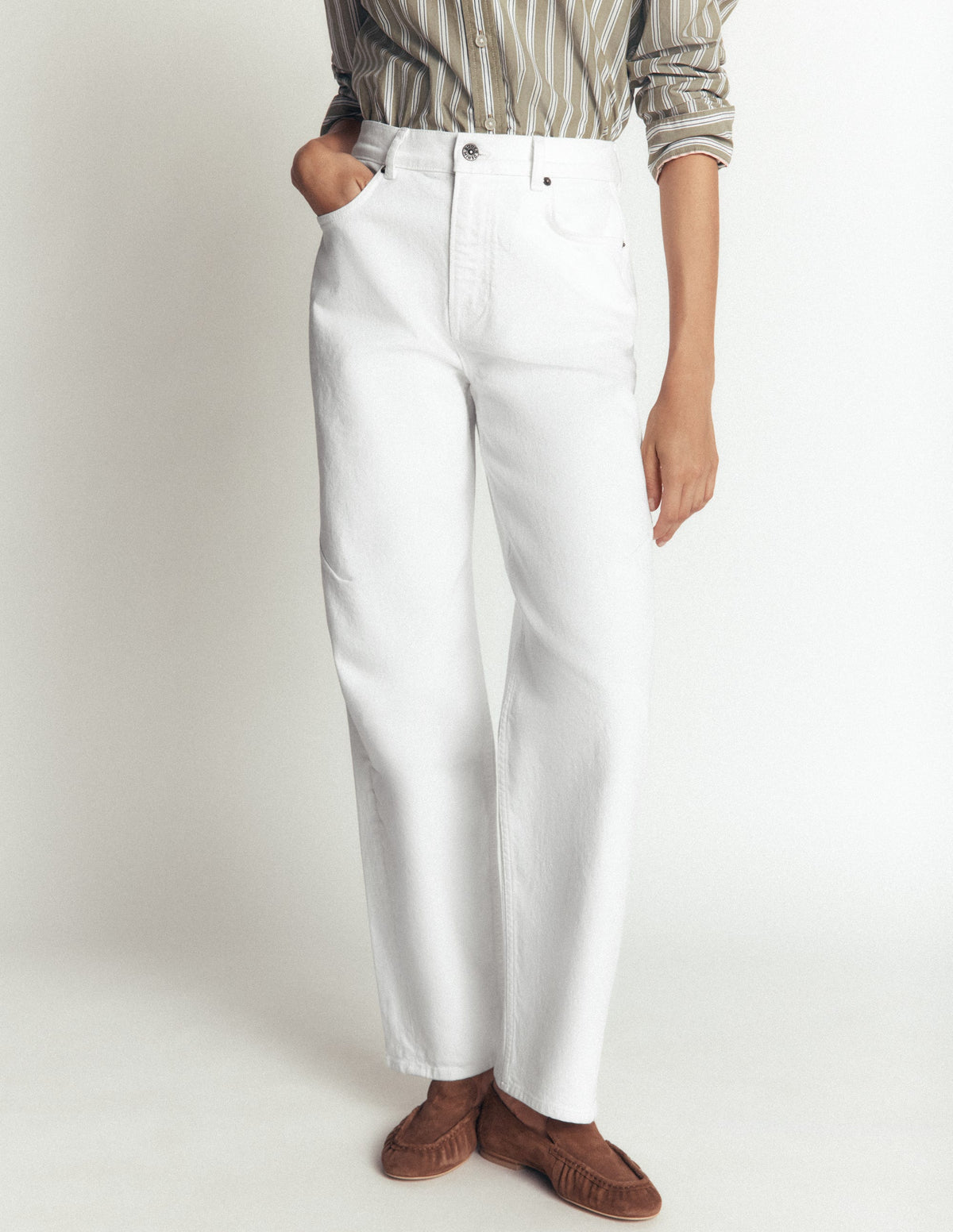 Barrel Leg Jeans-White-4