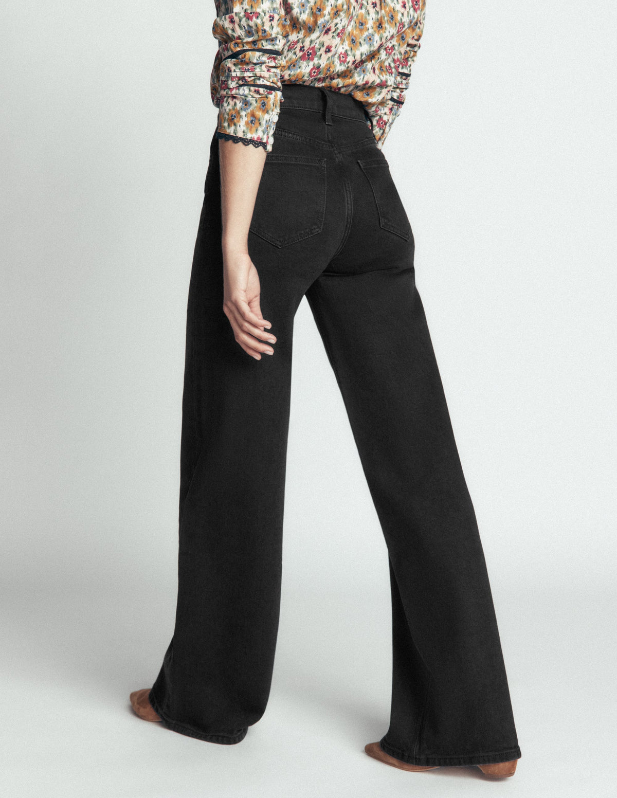 High Rise Wide Leg Jeans-Washed Black-3
