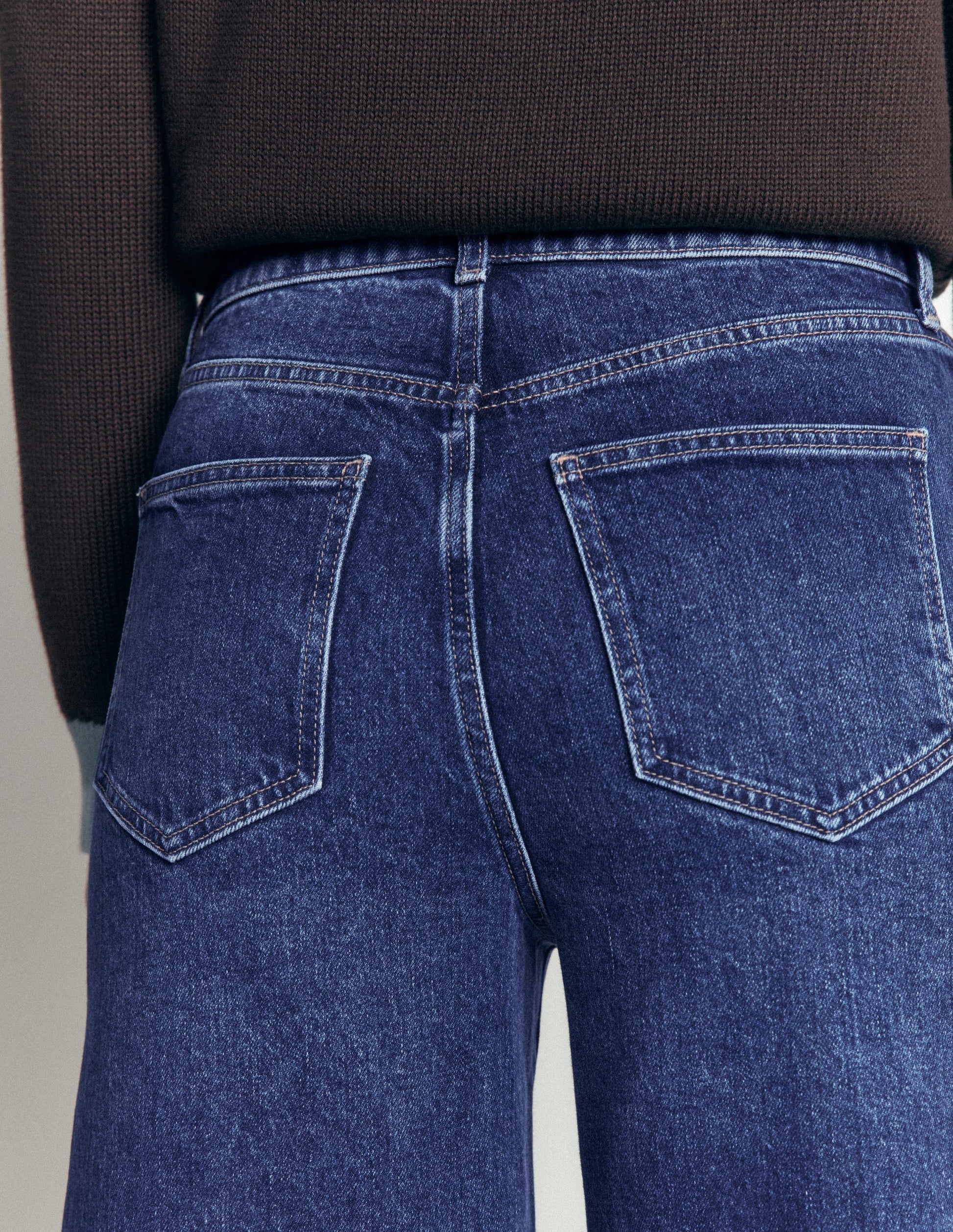 High Rise Wide Leg Jeans-Mid Vintage-5